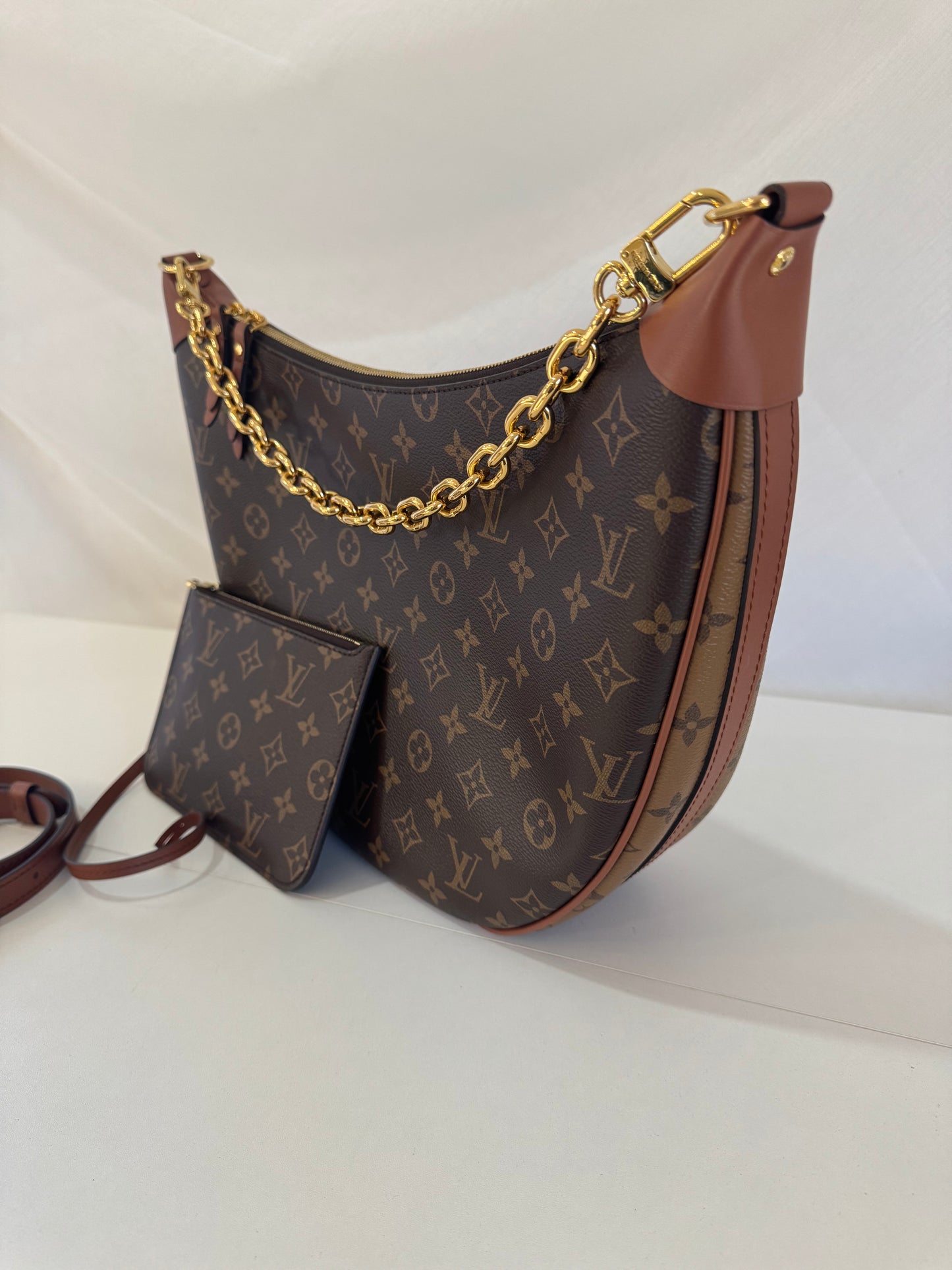 Loop Hobo with pouch