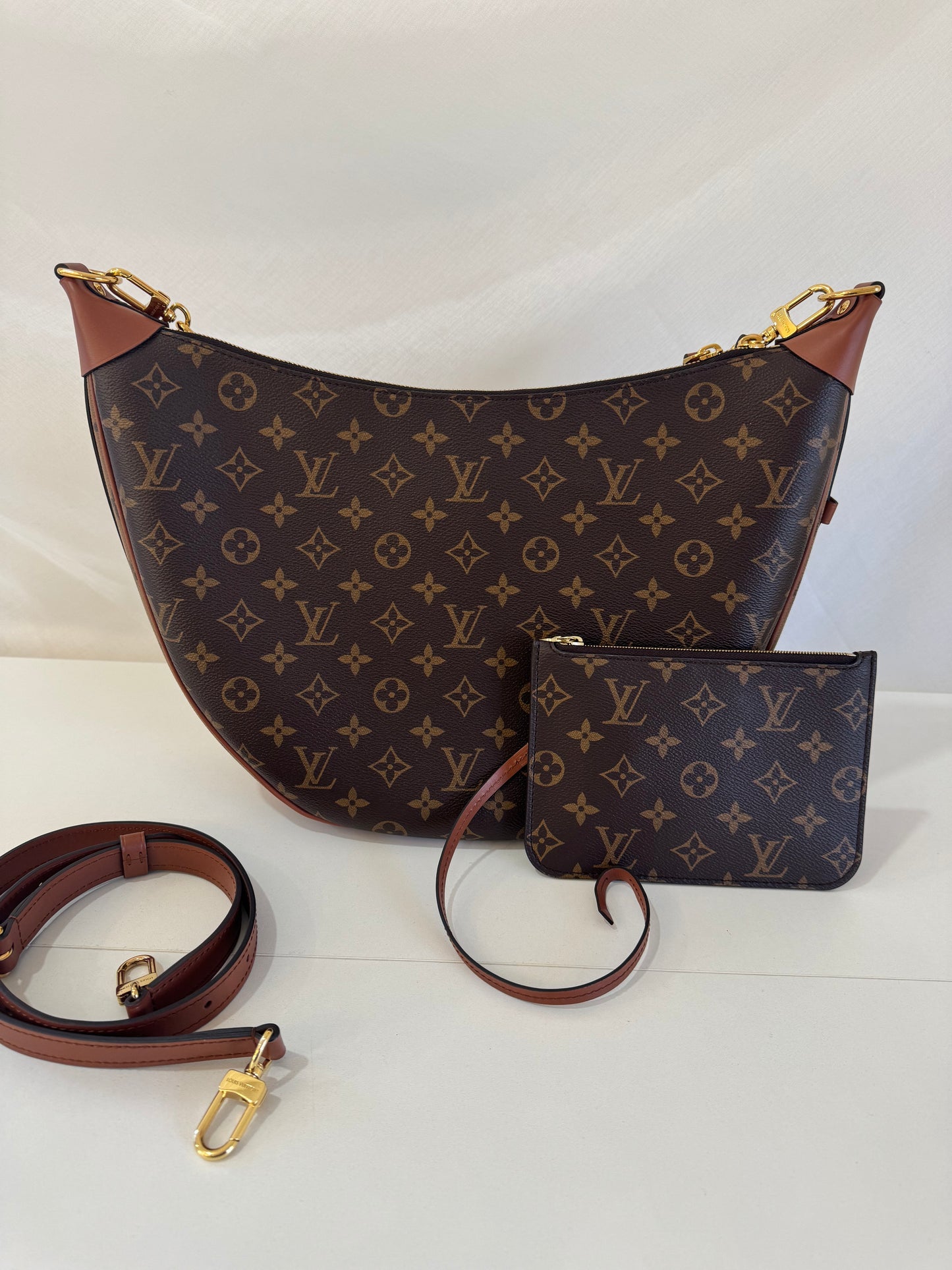 Loop Hobo with pouch