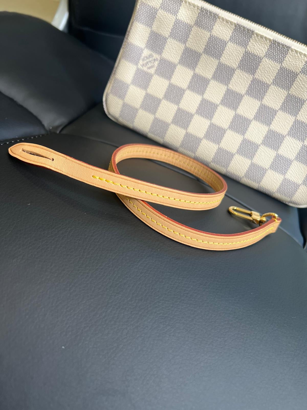 NM Pochette Azur