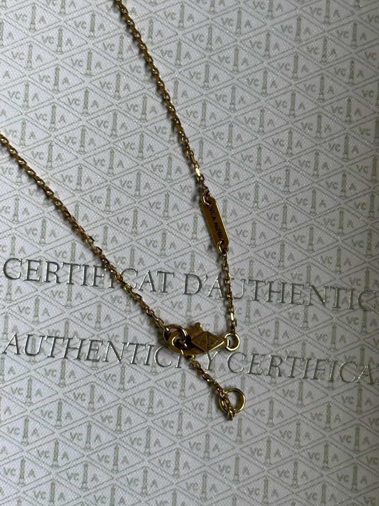 VCA Sweet Necklace MOP