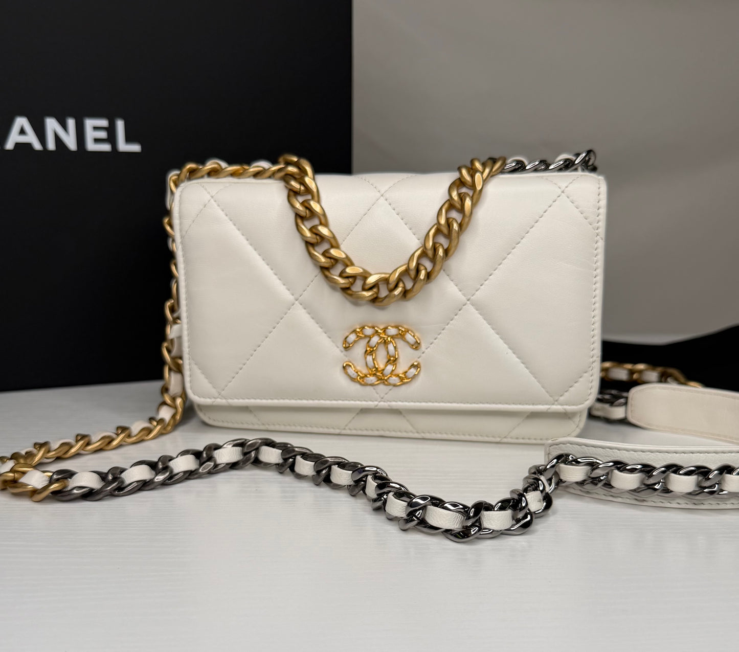 Chanel 19 WOC White