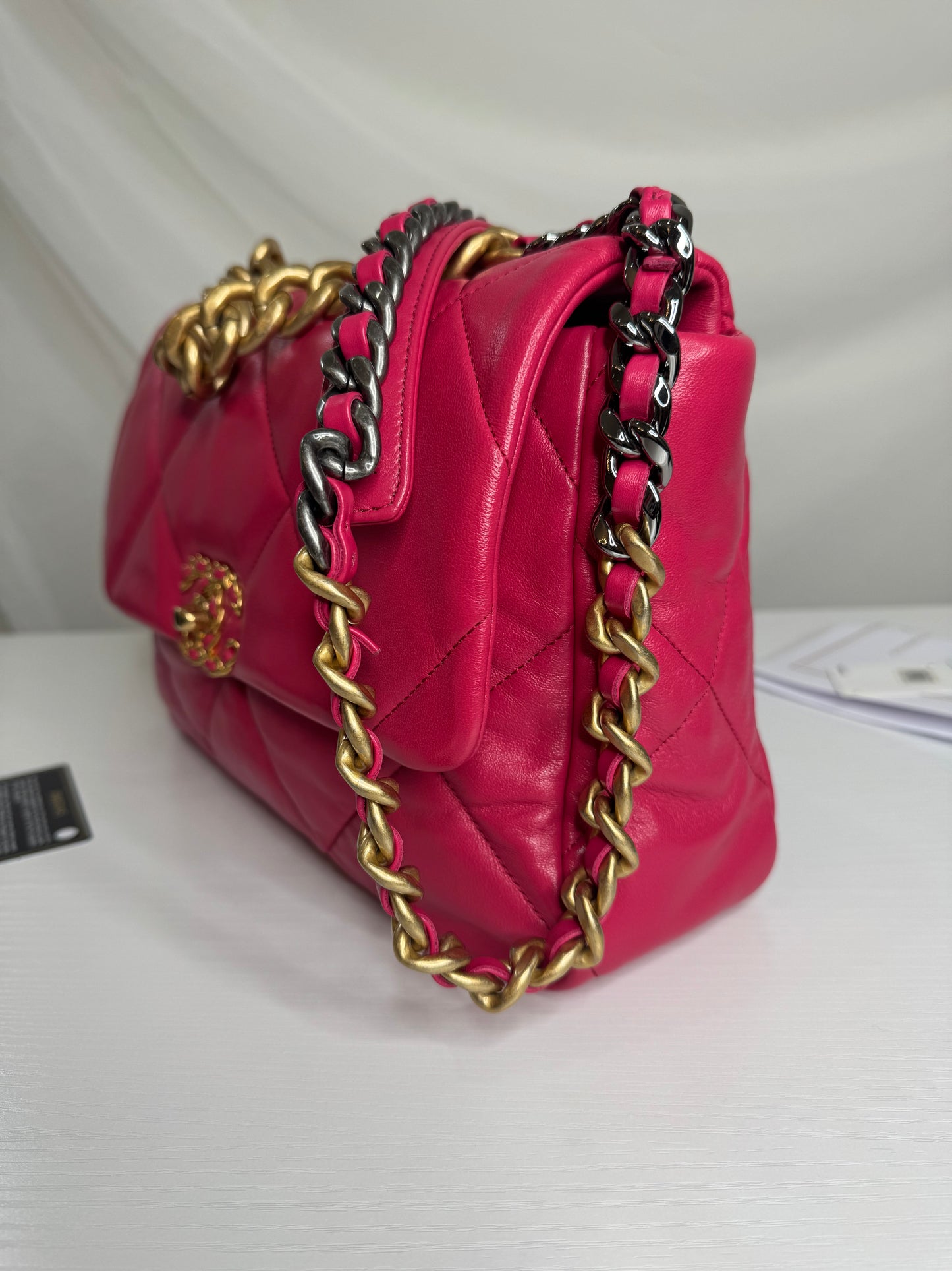 Chanel 19 Large
