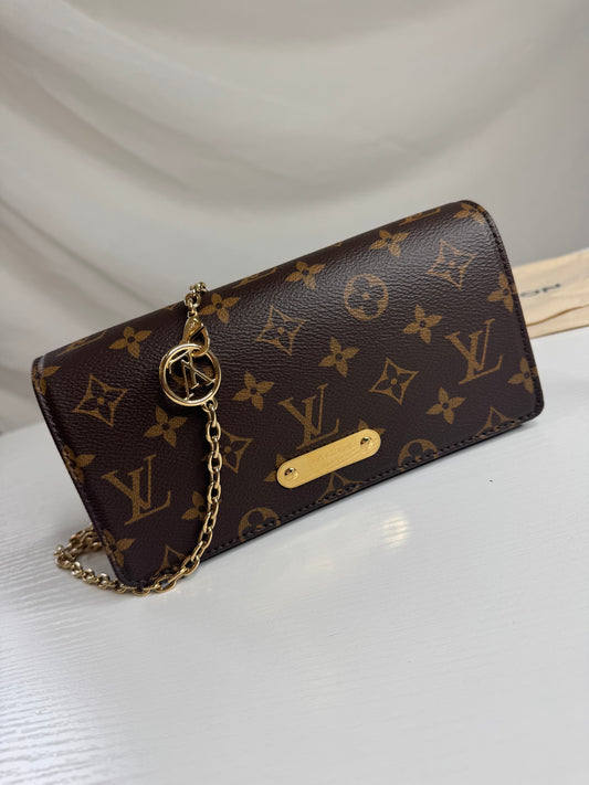 Lily WOC