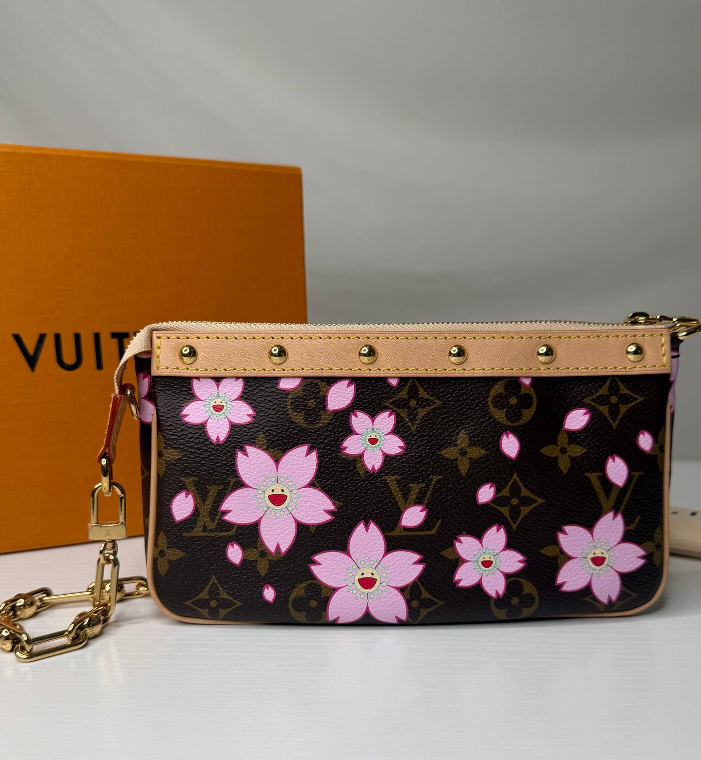 Murakami Blossom Pochette