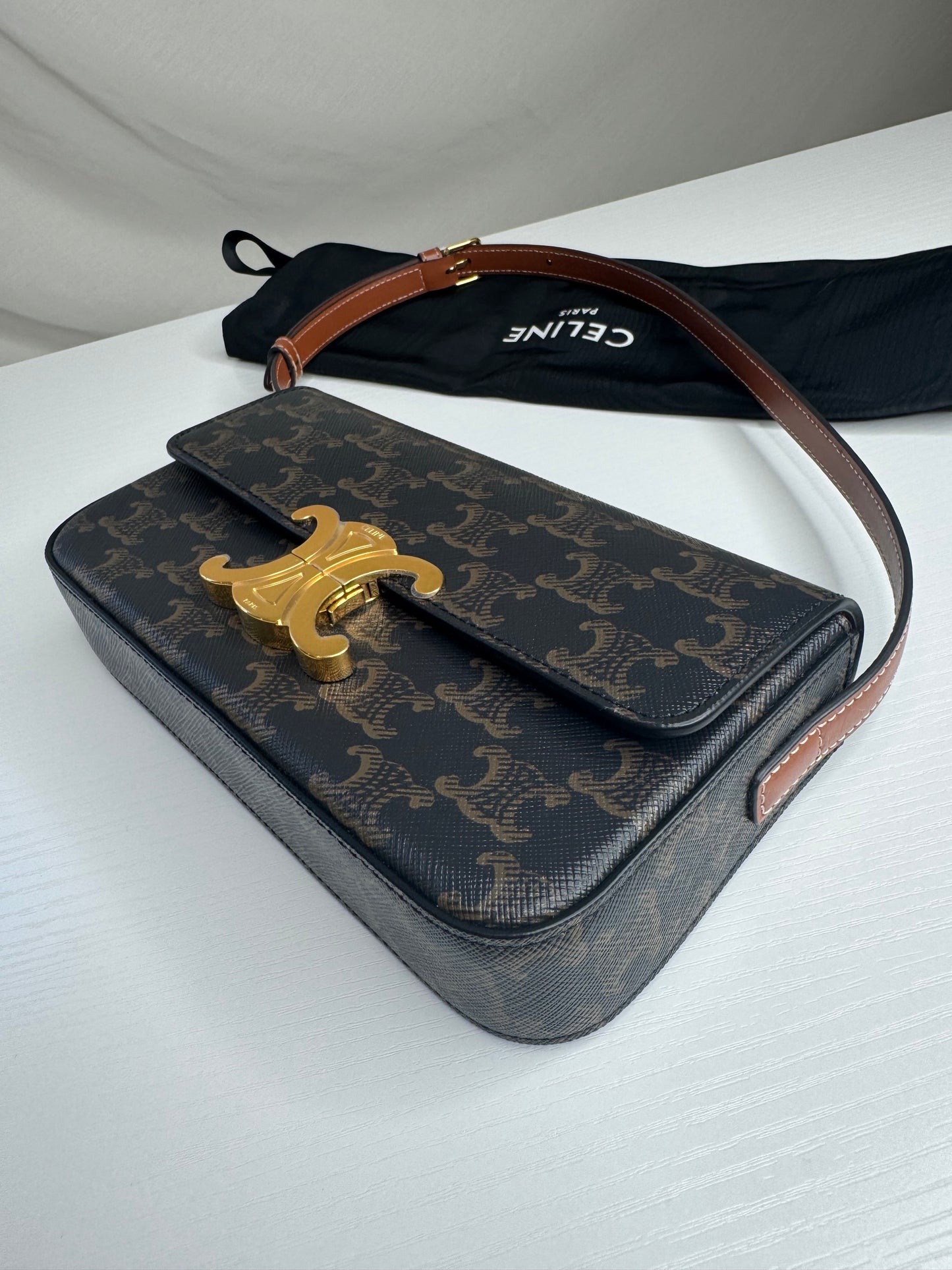 Celine Triomphe East West