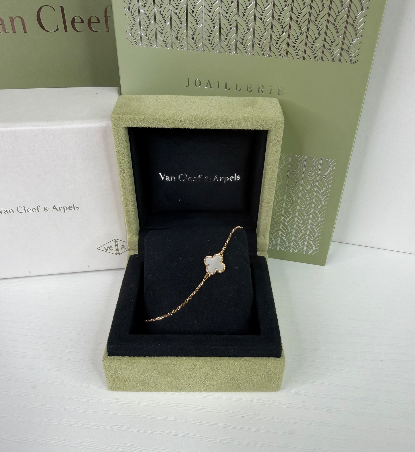 VCA MOP Sweetheart Bracelet