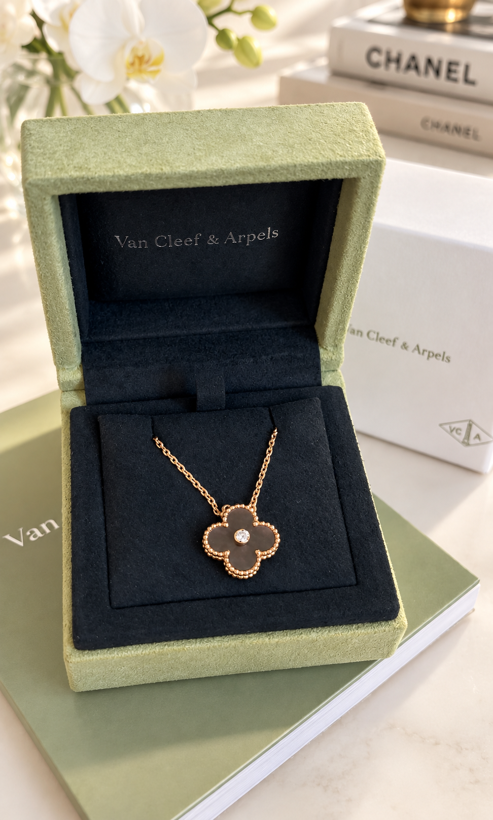 VCA 2023 Holiday Pendant