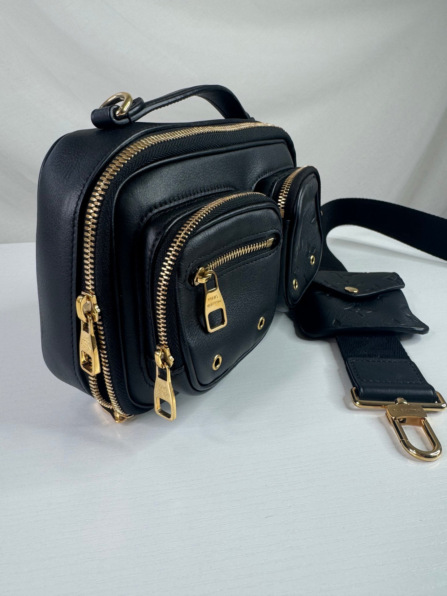 Lv Utility Black