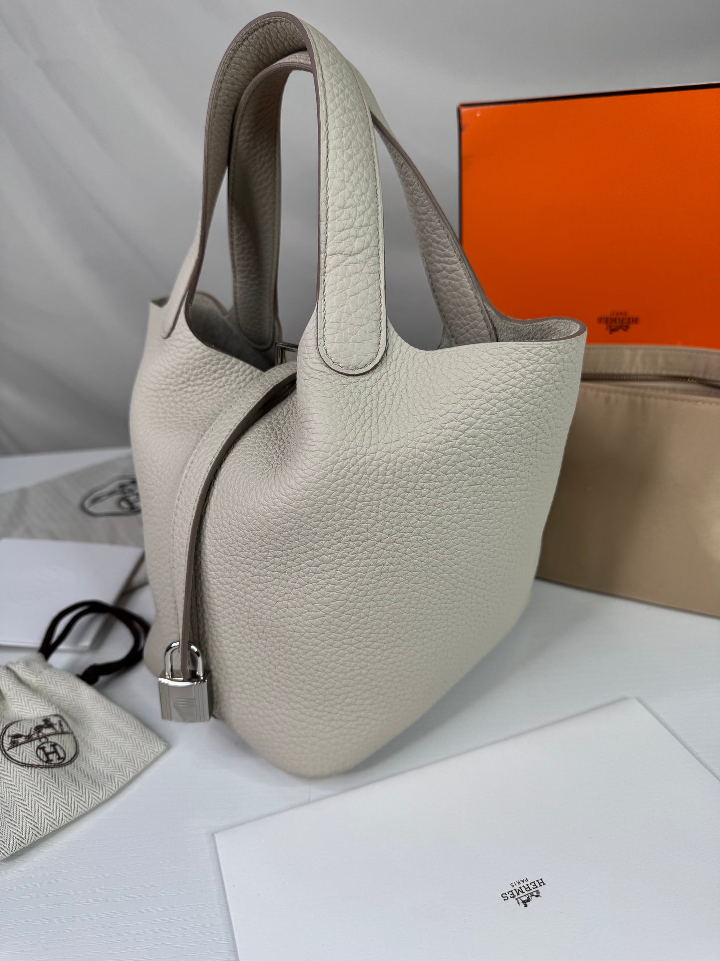 Hermes Picotin 18 Craie SHW