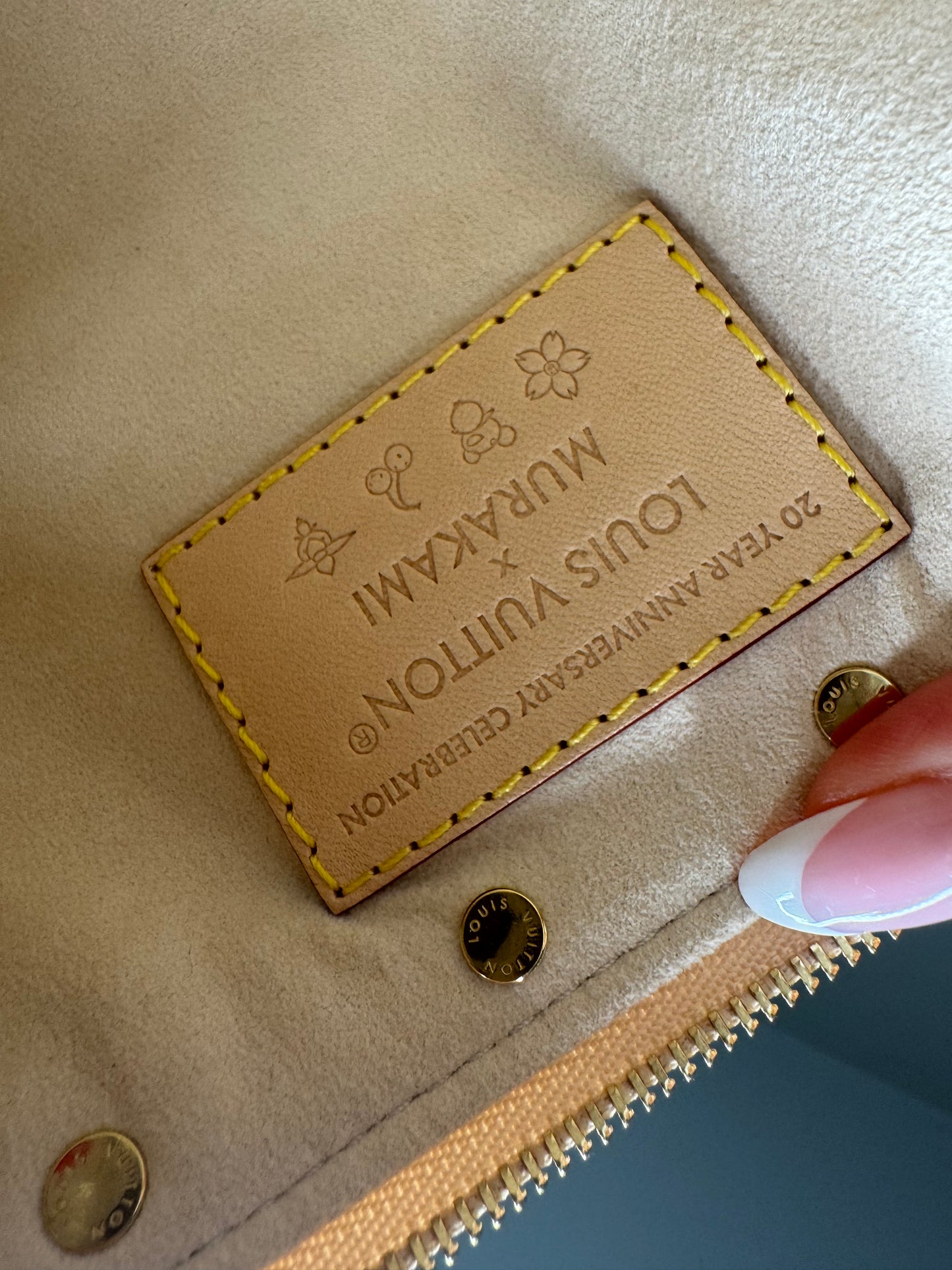 LV Murakami Pochette