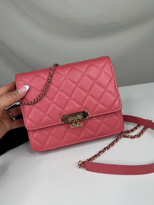 Chanel Caviar Golden Glass WOC GHW