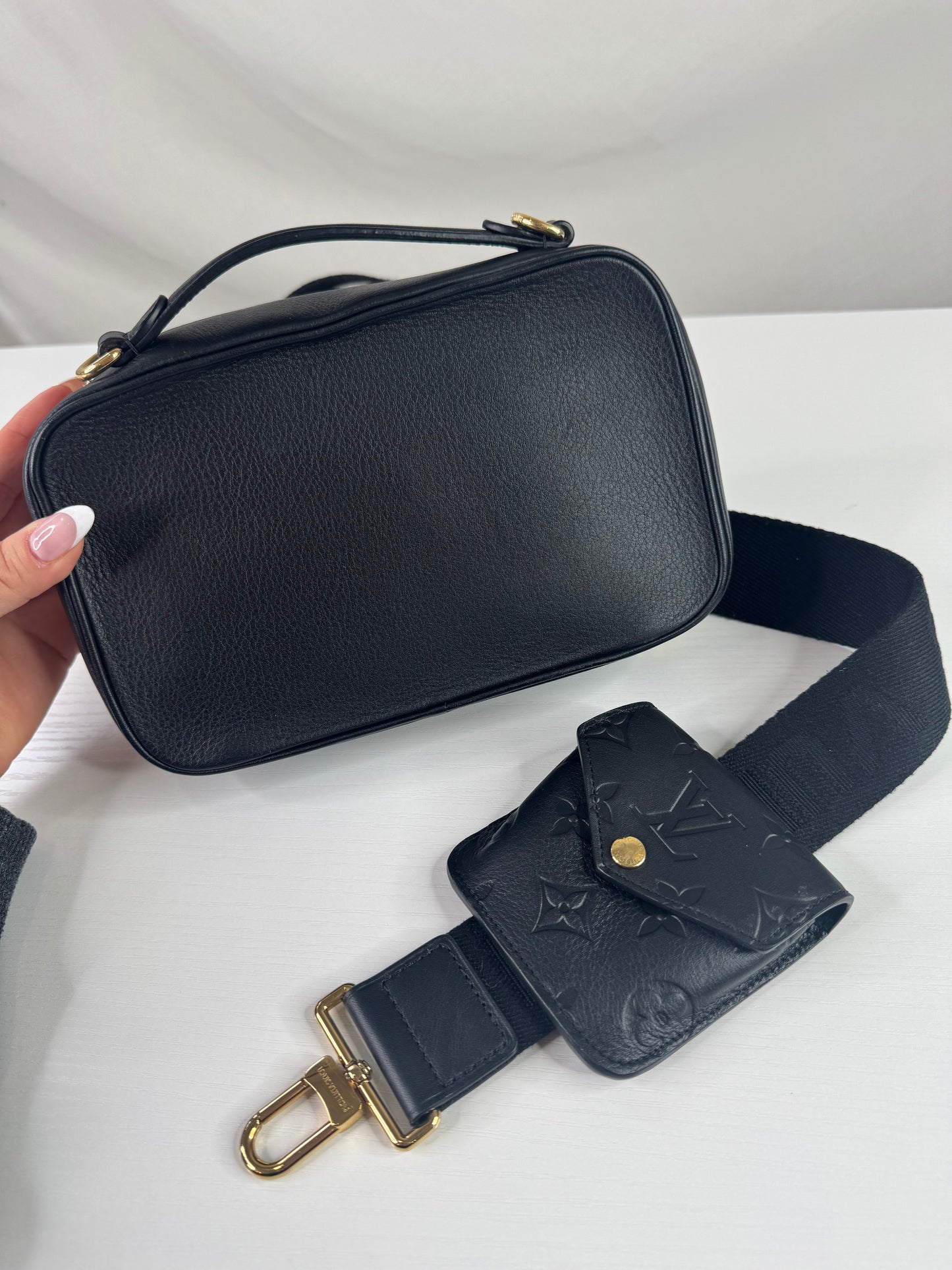 Lv Utility Black