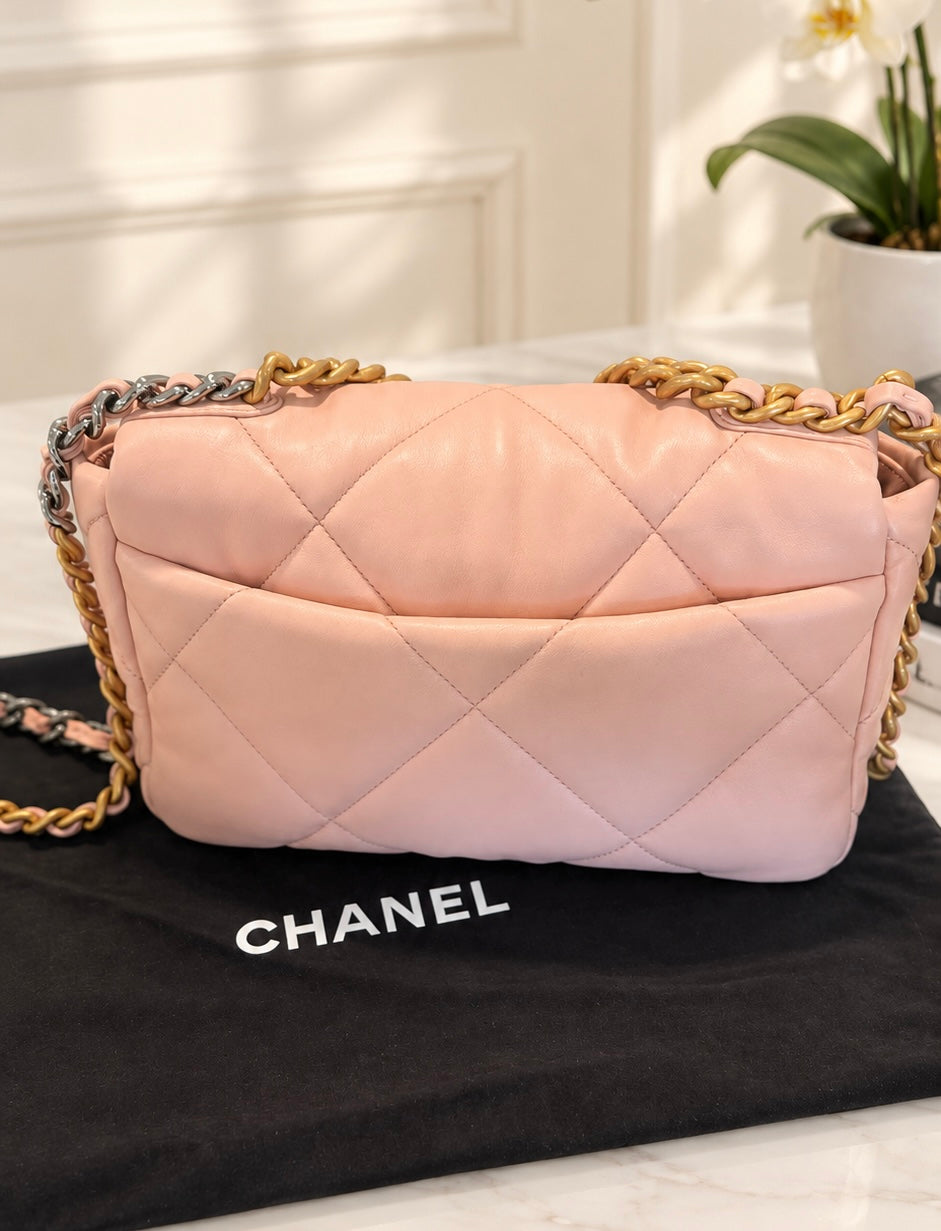 Chanel 19 Pink Medium