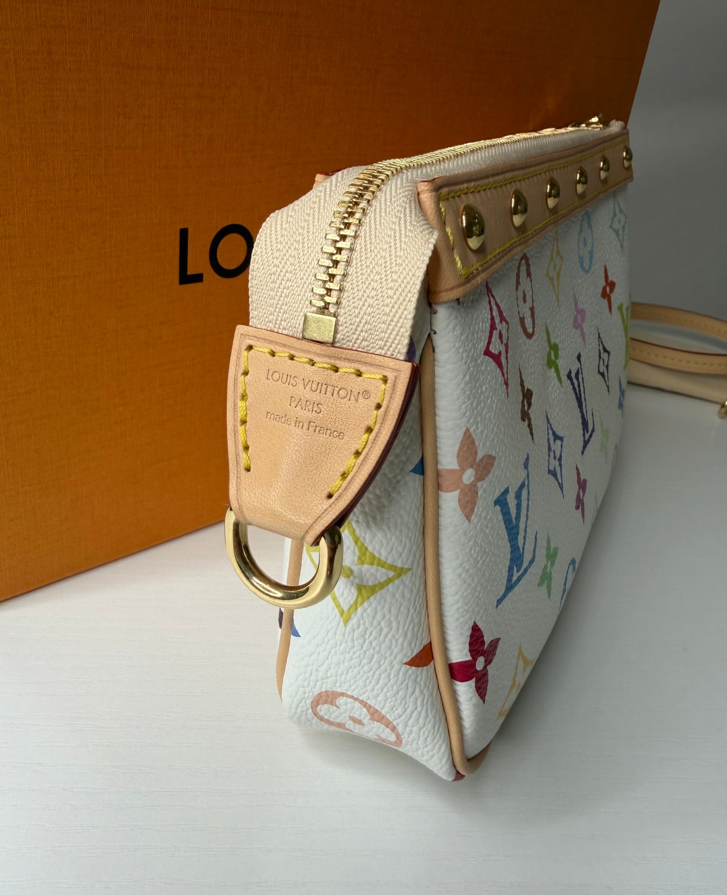 LV Murakami Pochette