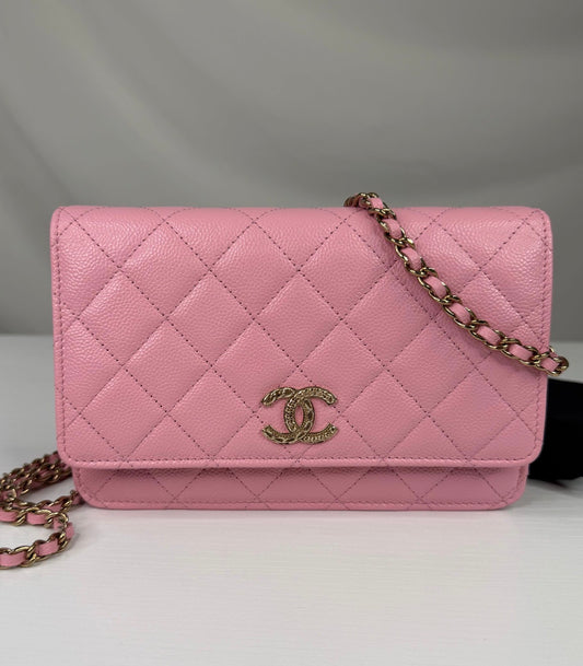 CC Caviar WOC Pink