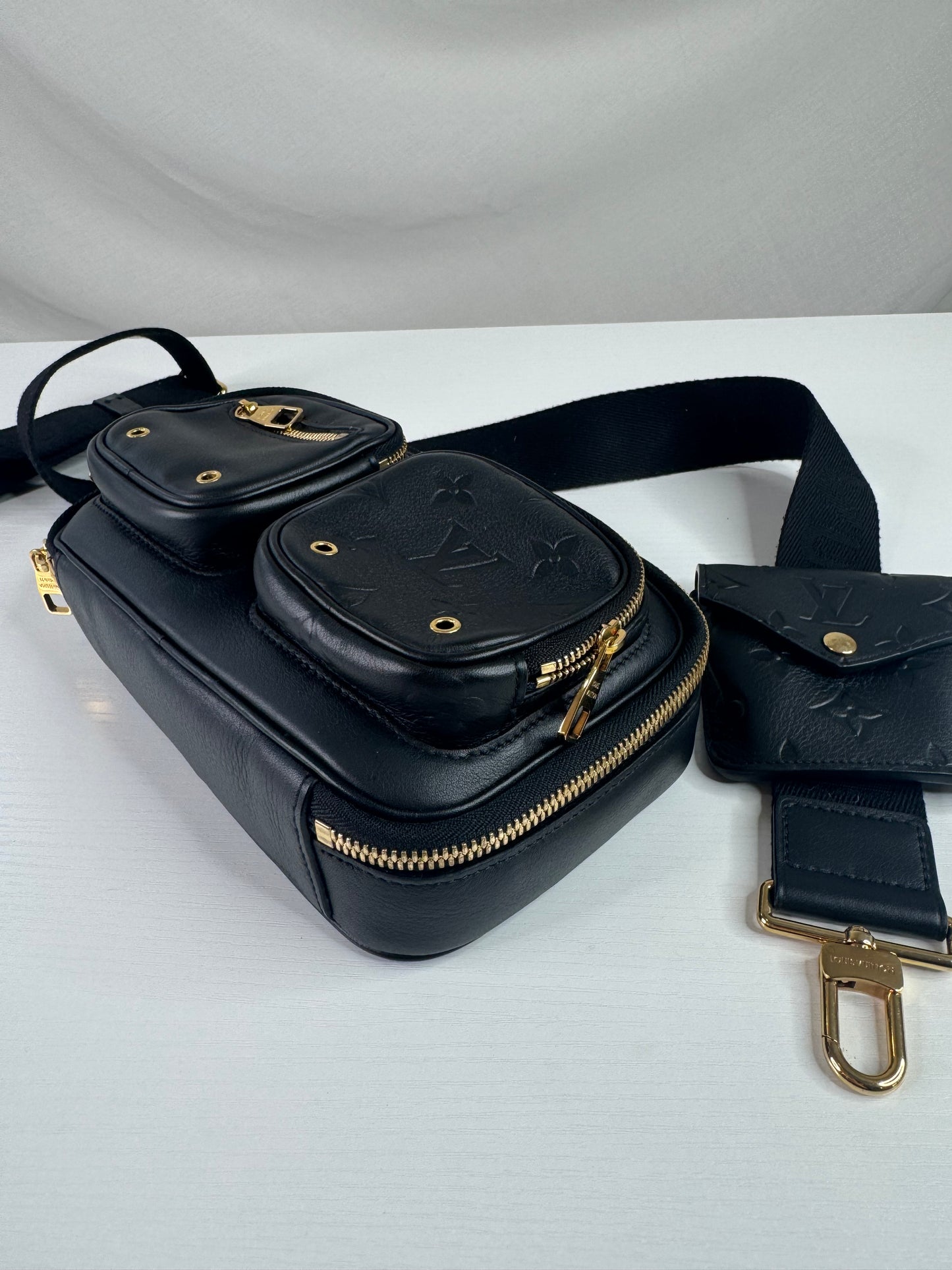 Lv Utility Black