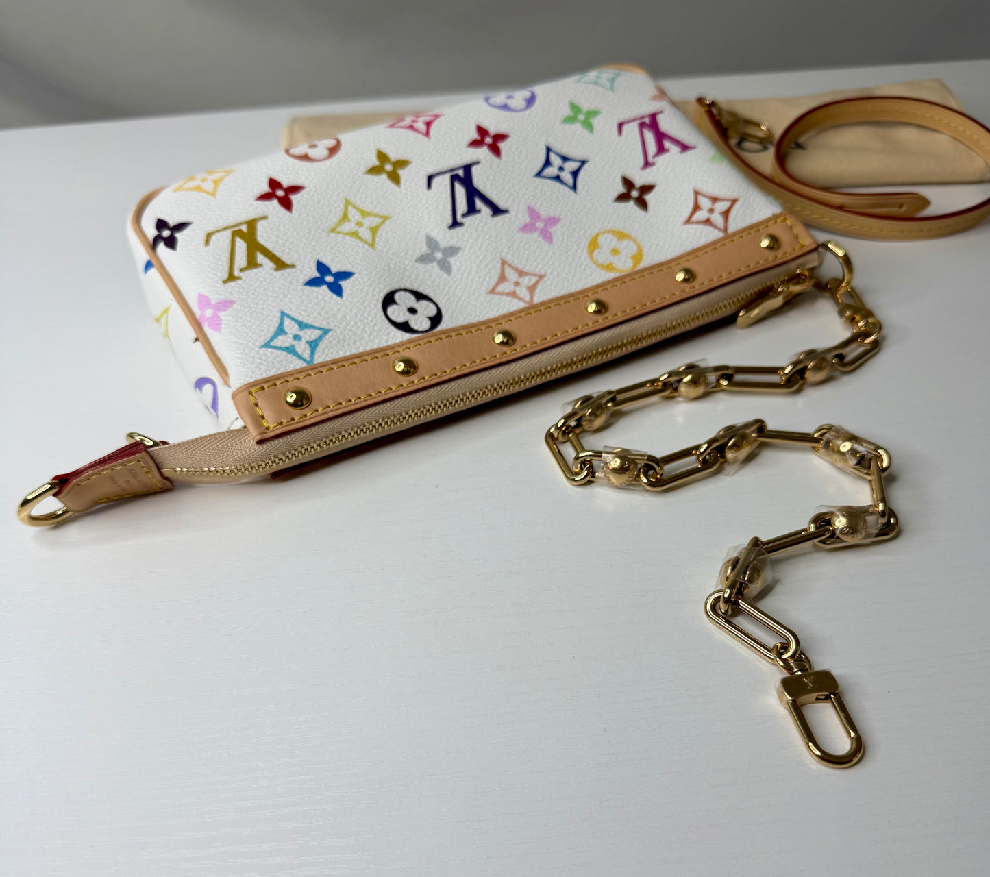 Murakami Pochette