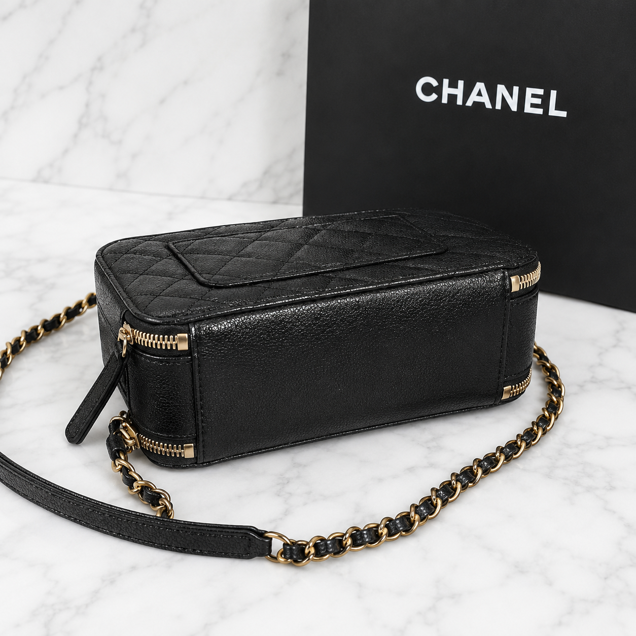 Black Caviar Quilted Pick Me Up Vanity Case Logo Handle Small Aged Gold Hardware
