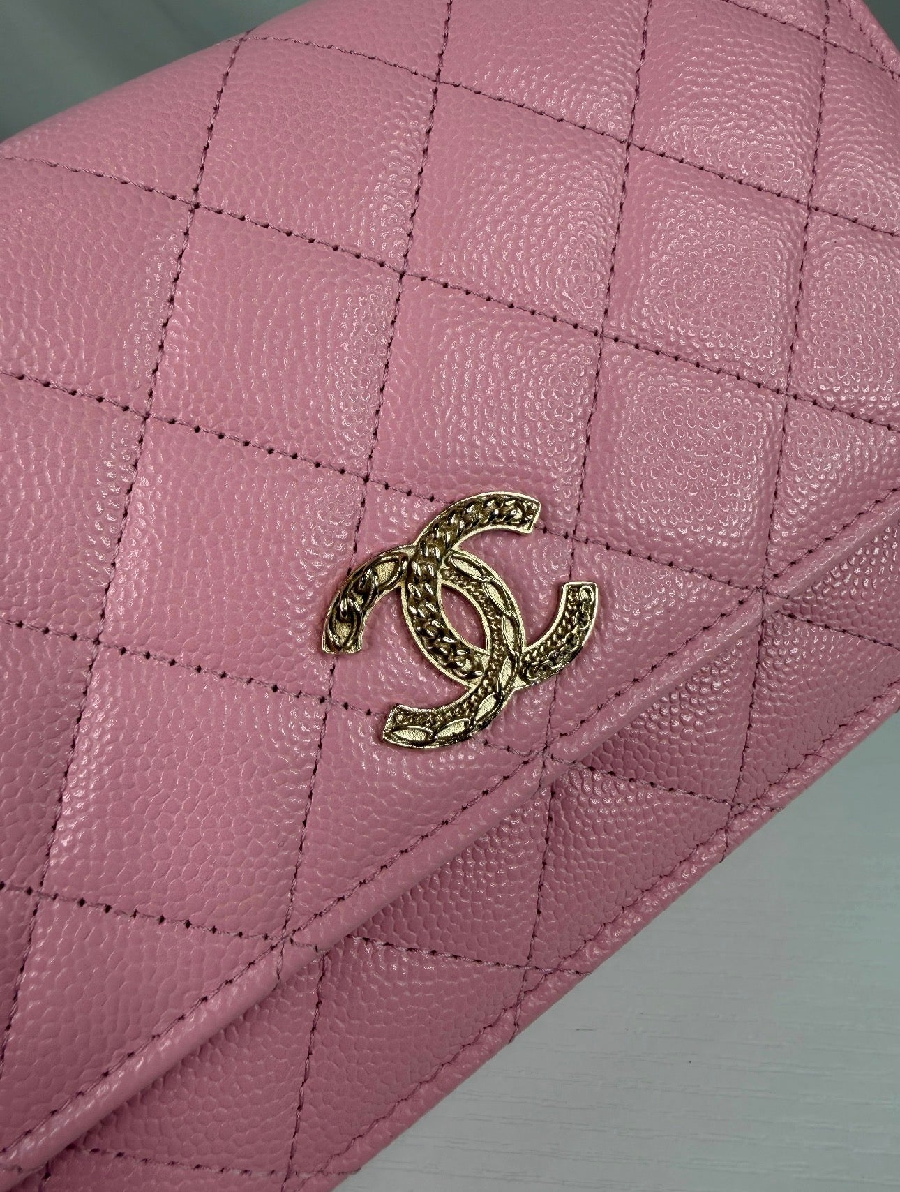CC Caviar WOC Pink