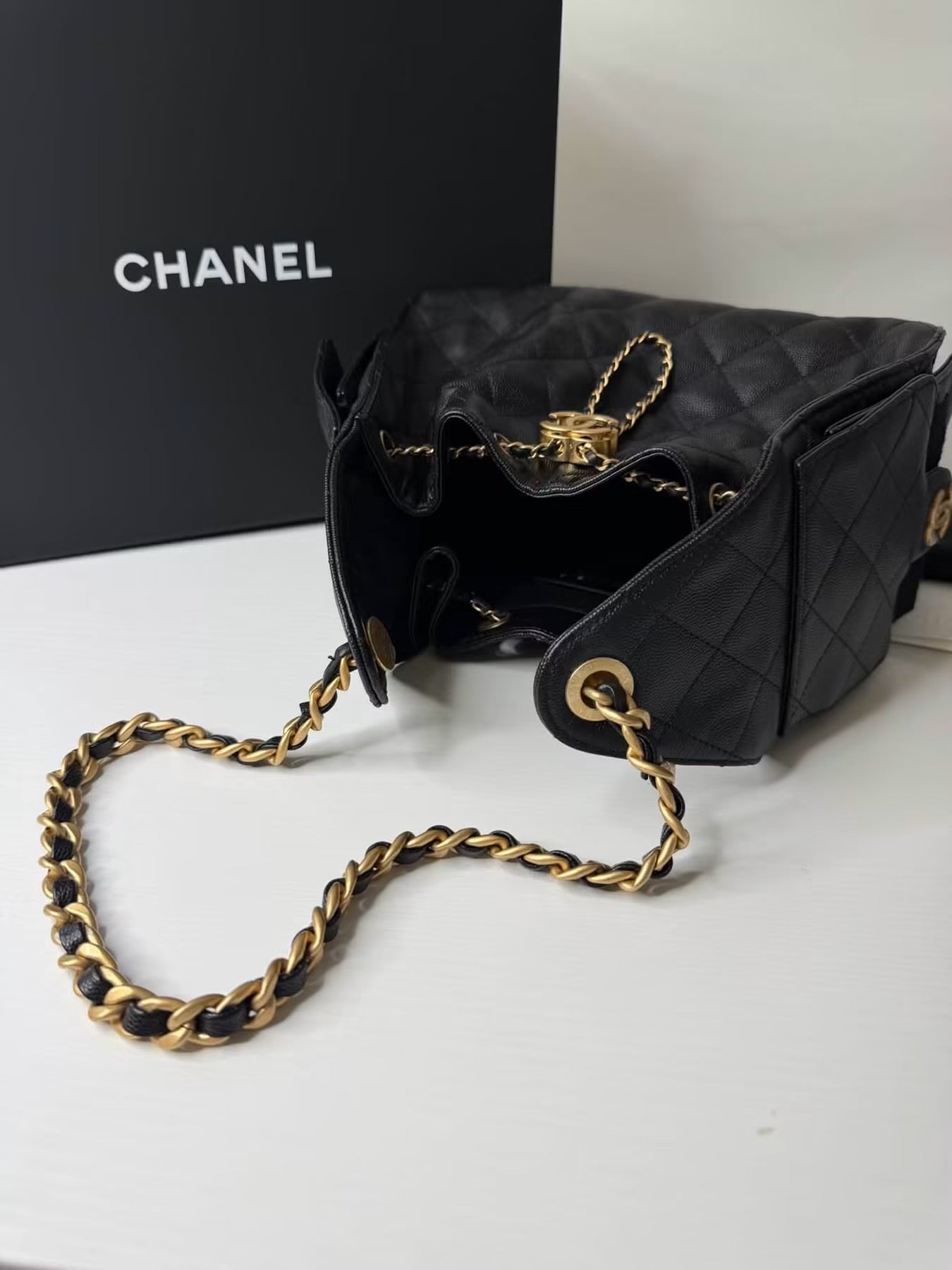 Chanel Caviar 25 Small