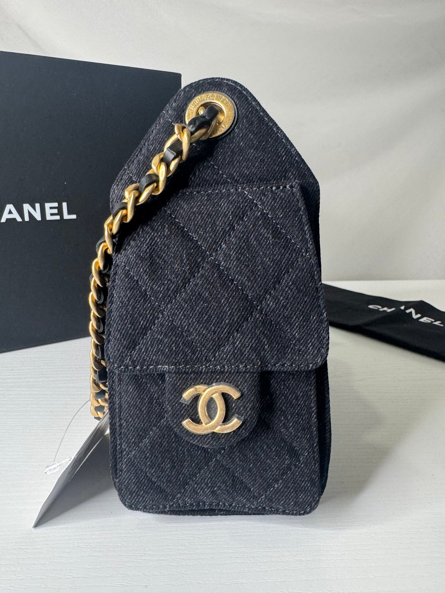Chanel 25 Mini Denim (re-waffle)
