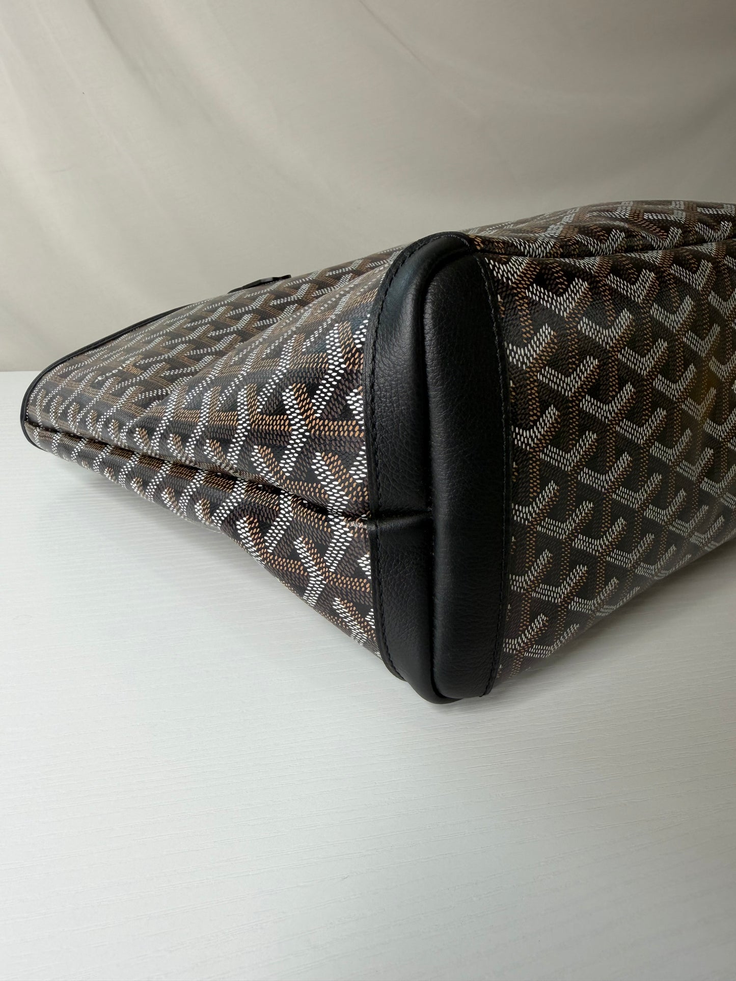 Goyard Artois Black