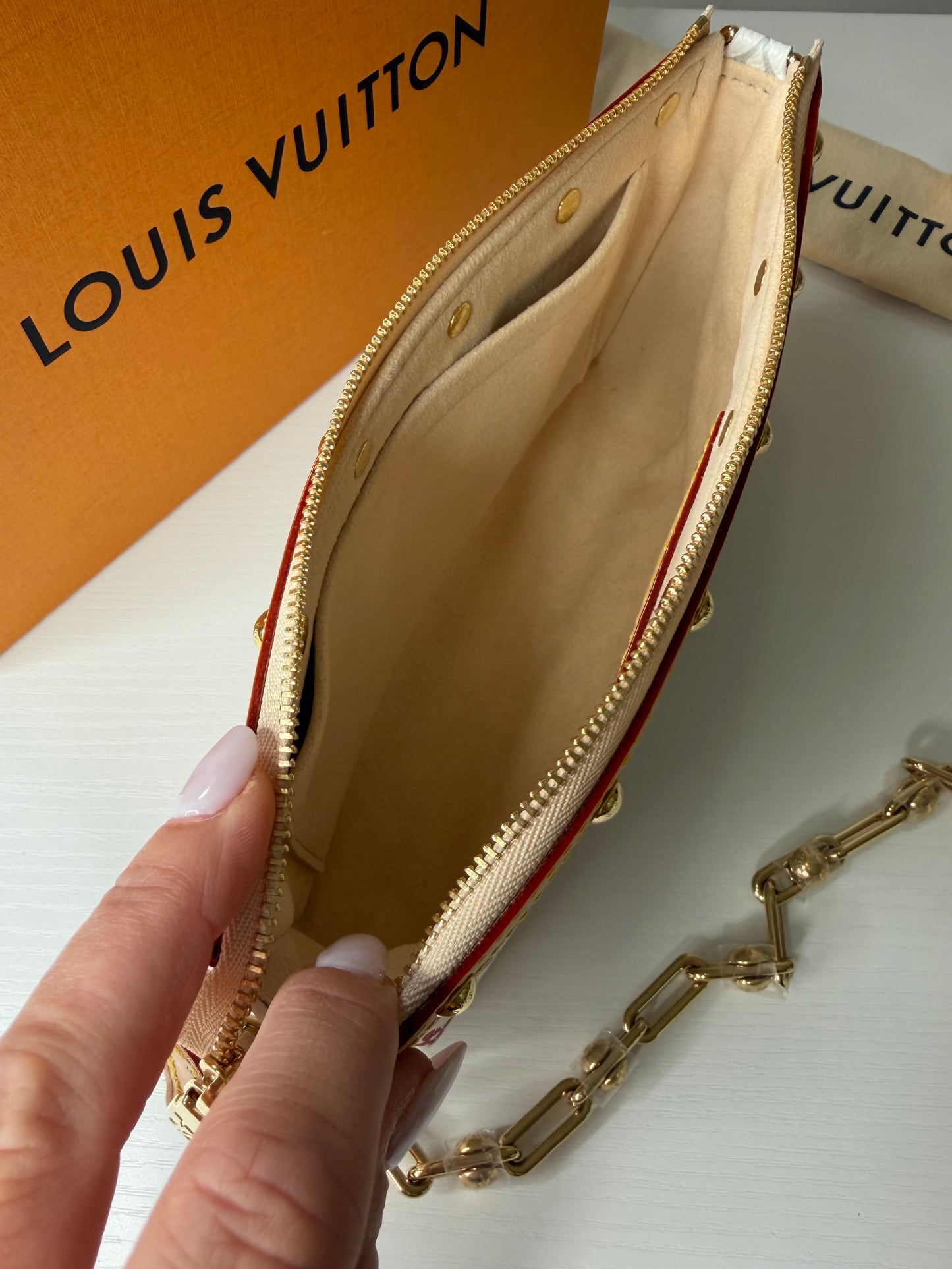LV Murakami Pochette