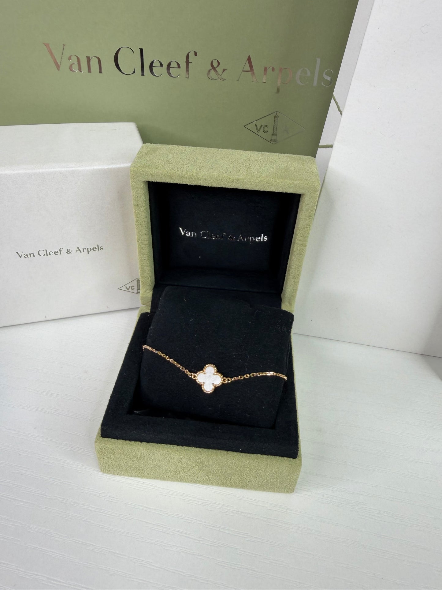 VCA MOP Sweetheart Bracelet