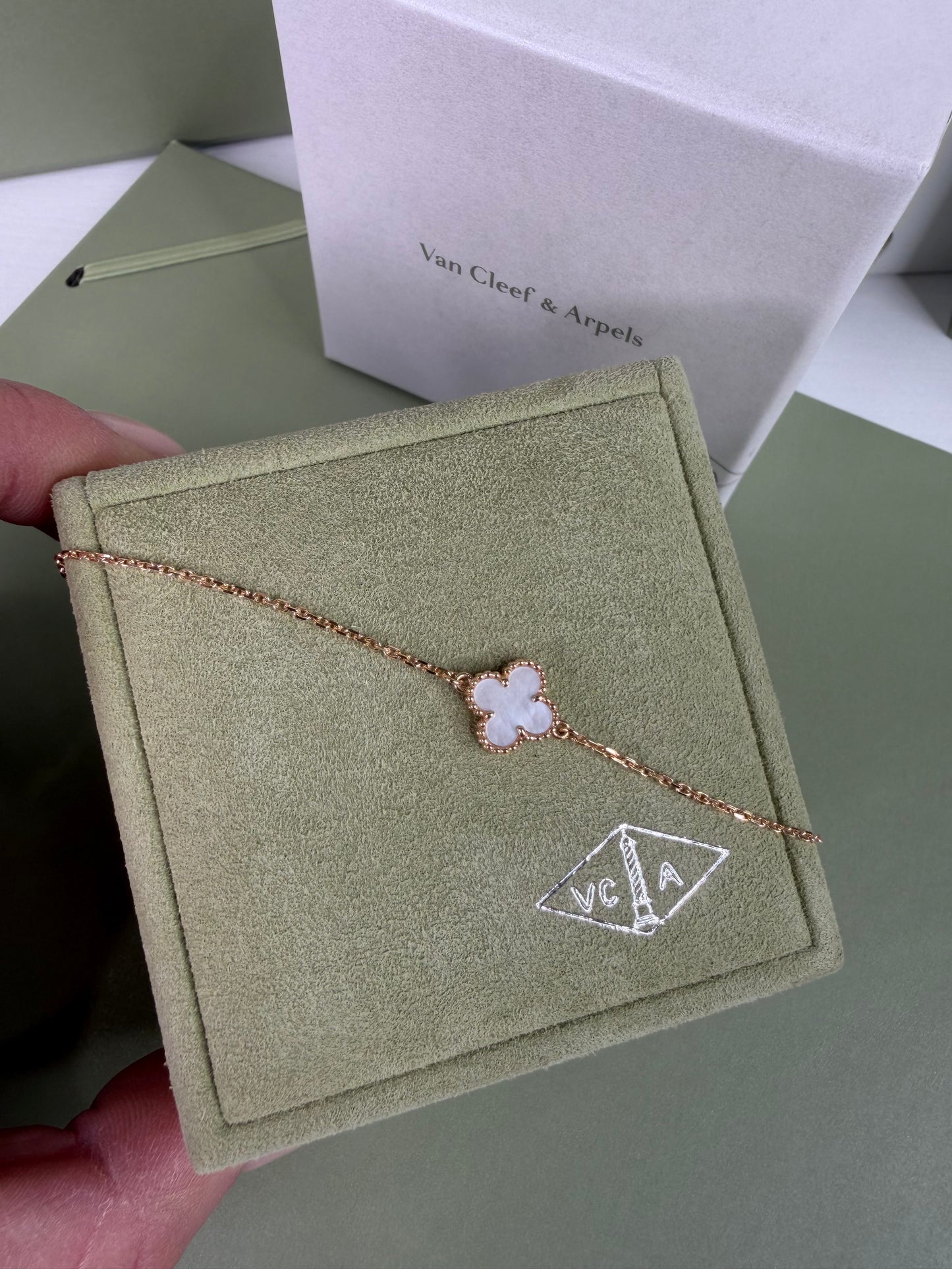 VCA MOP Sweetheart Bracelet