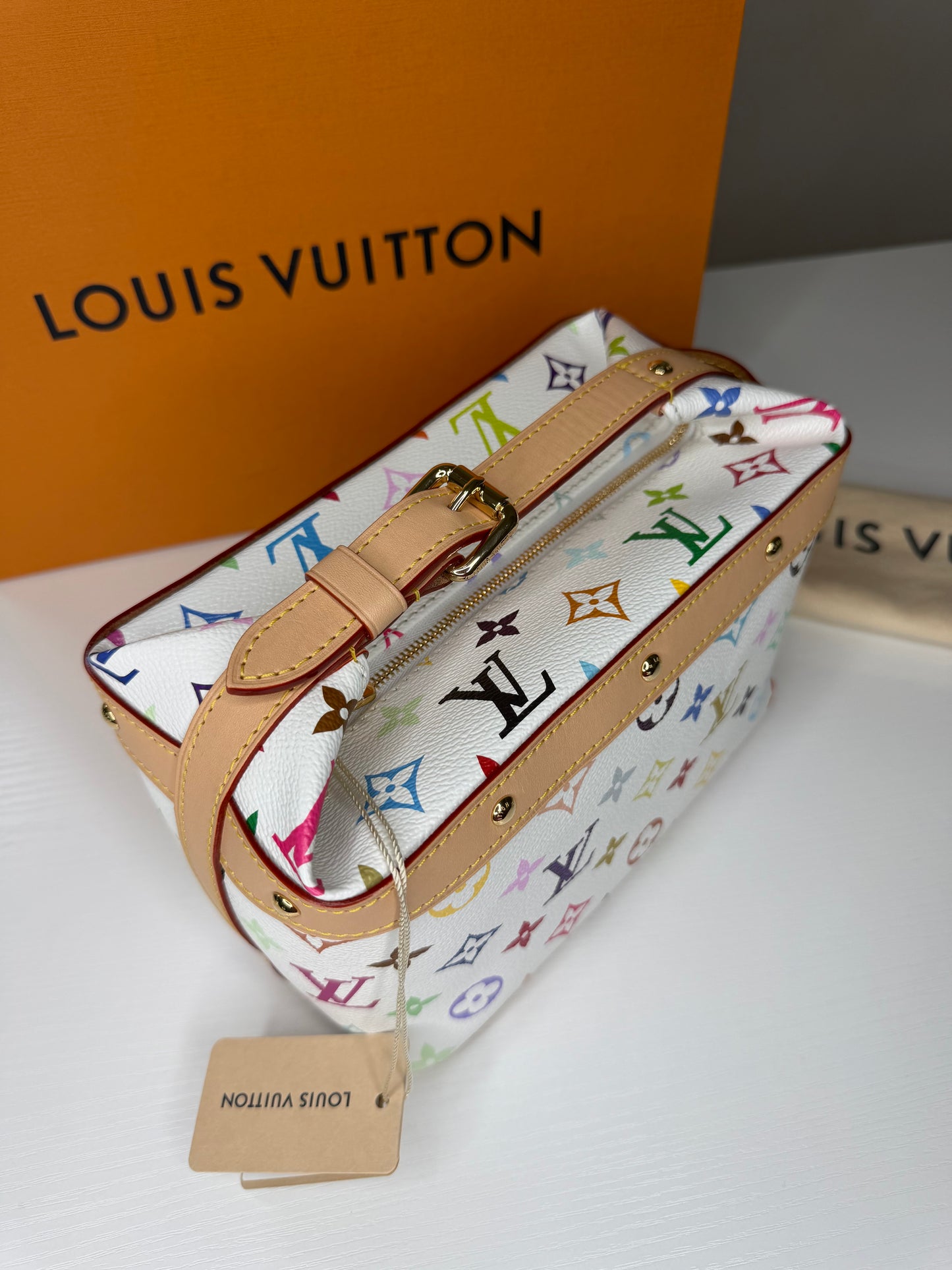 Murakami Cruiser Toiletry