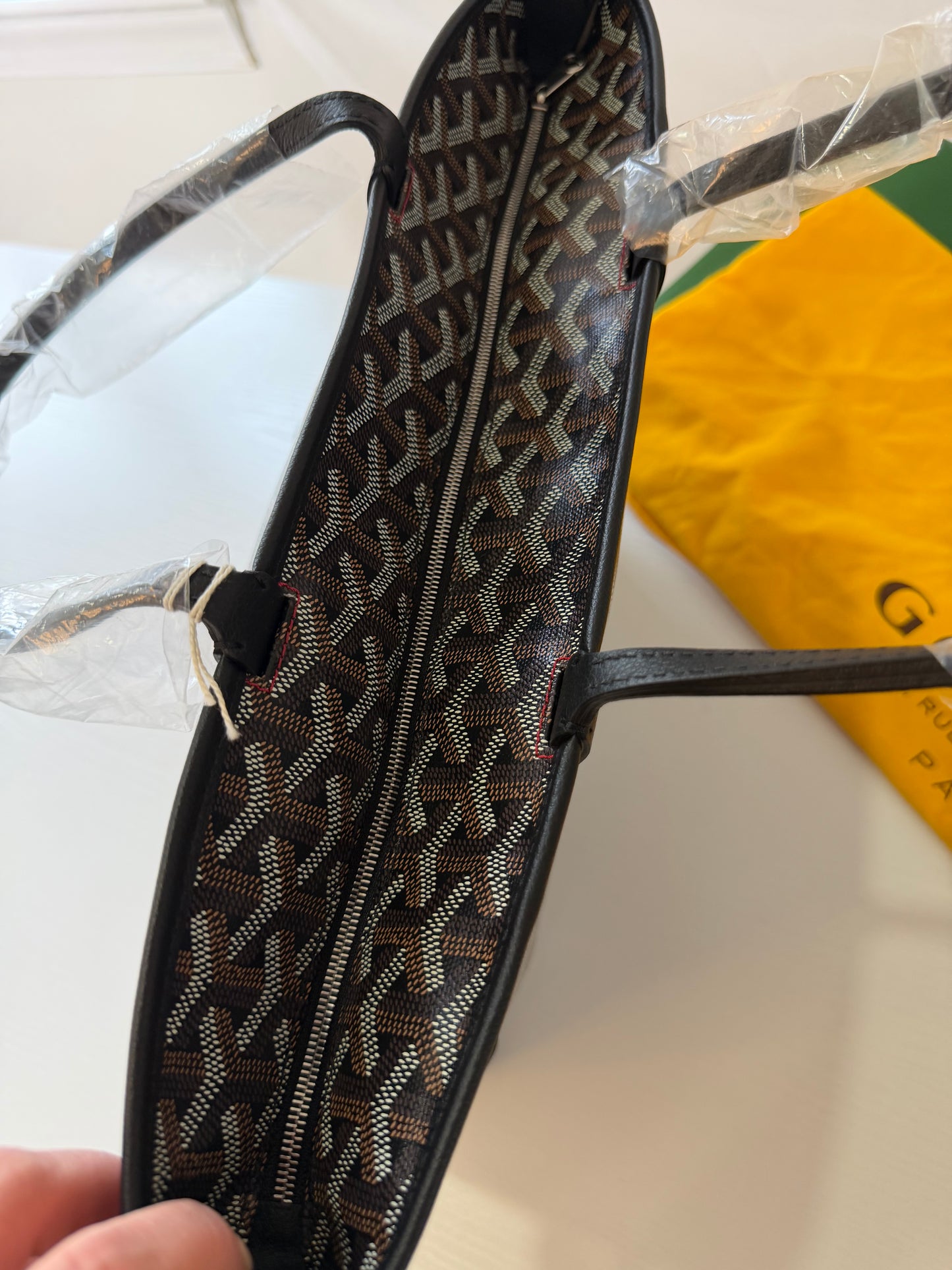 Goyard Artois Black