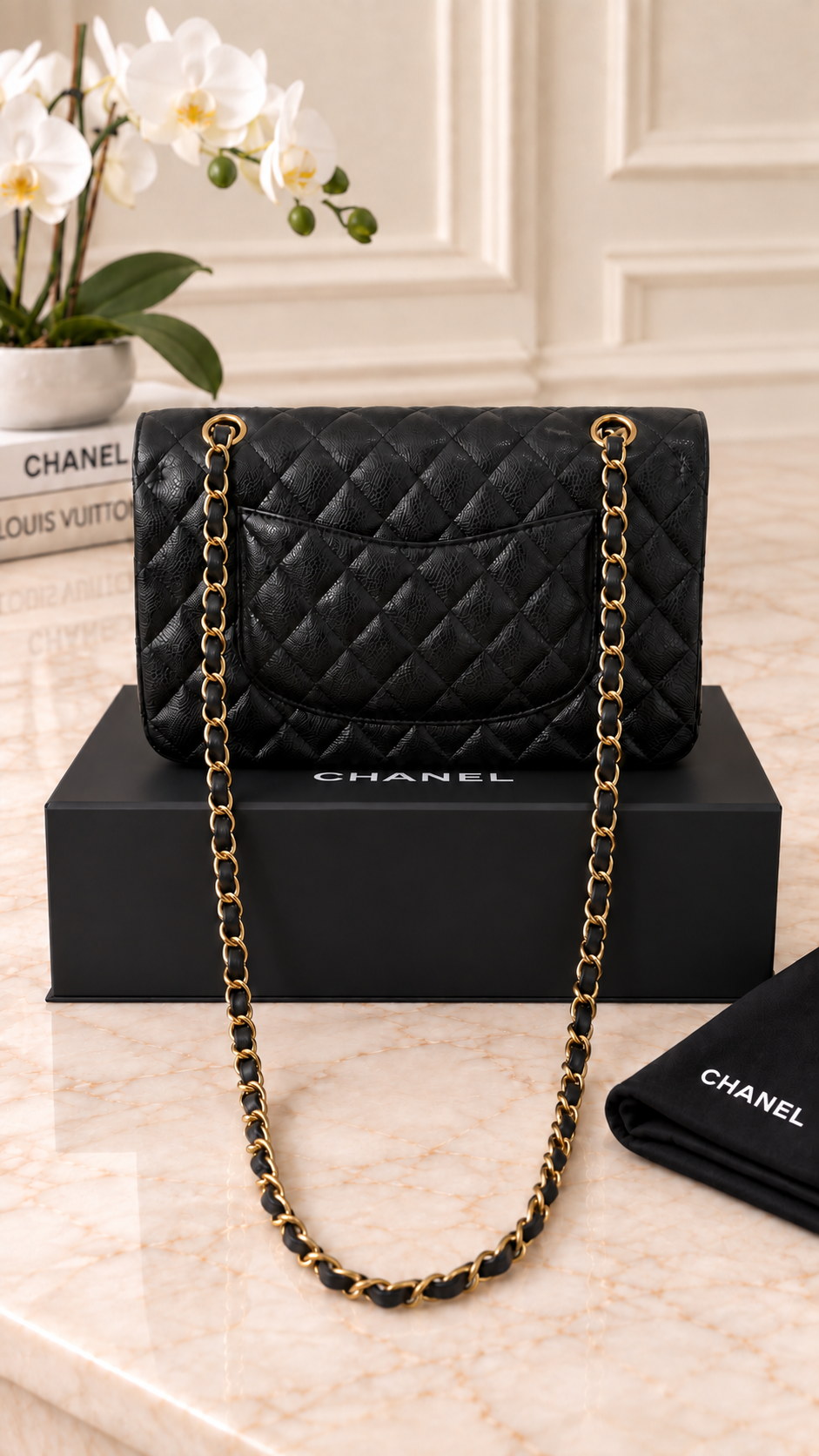 Chanel Caviar Classic Flap Medium GHW