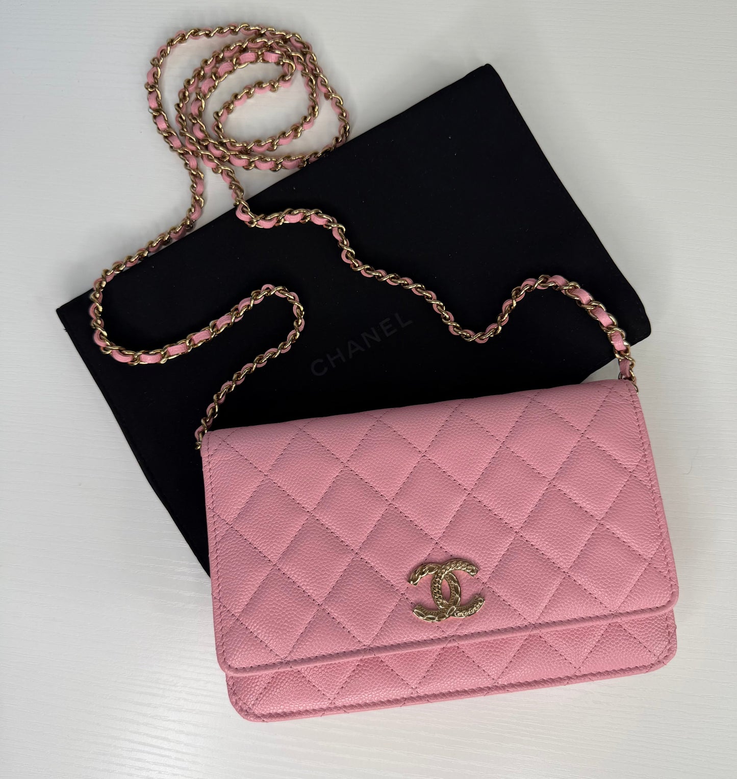 CC Caviar WOC Pink