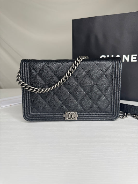 Chanel Caviar Boy WOC