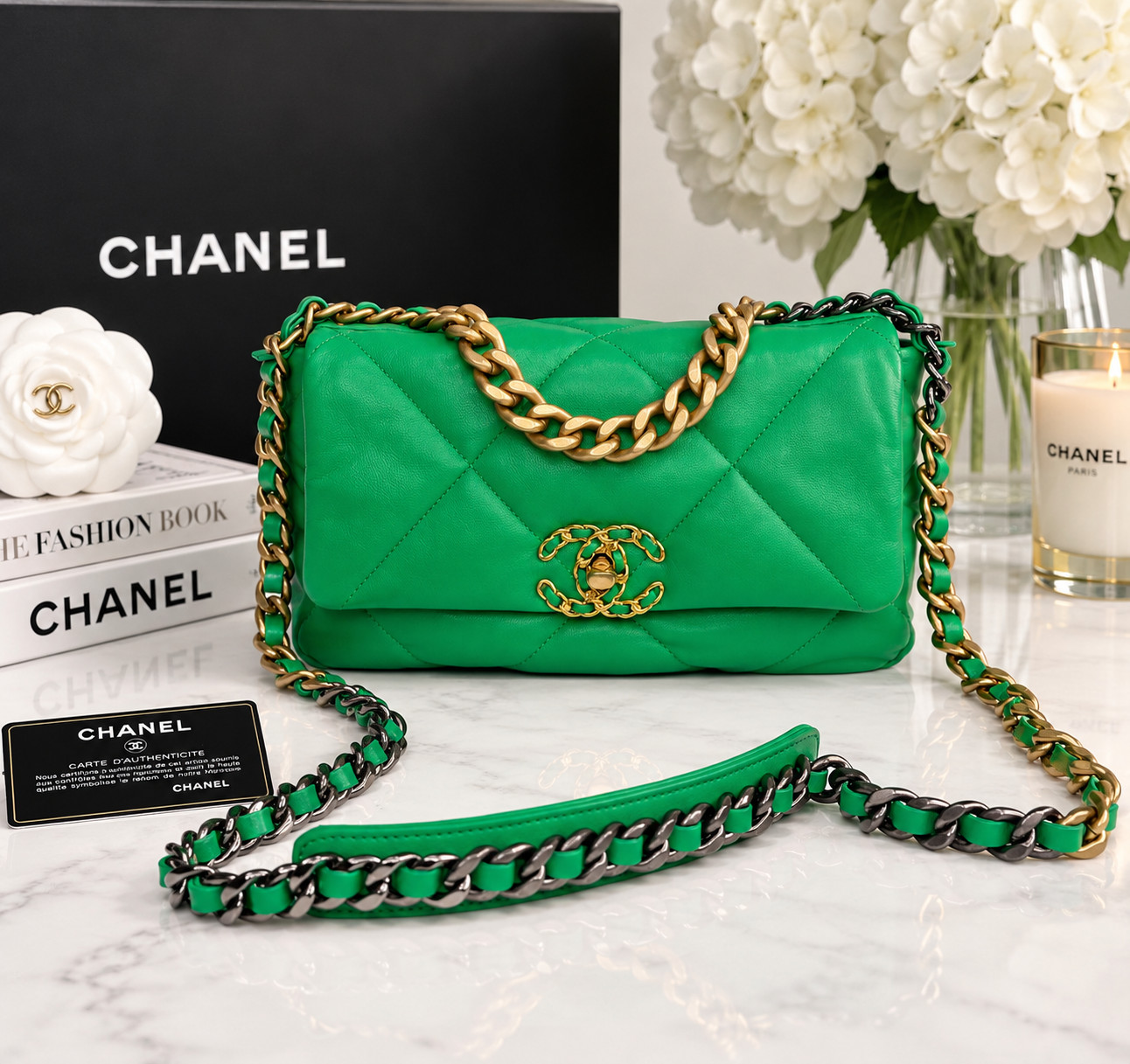 Chanel 19 Medium