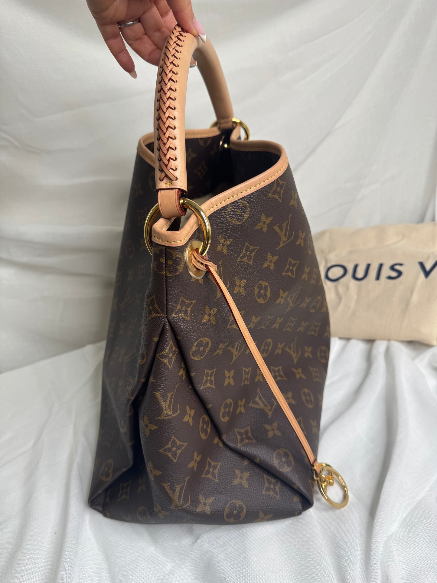 Artsy Monogram New Version