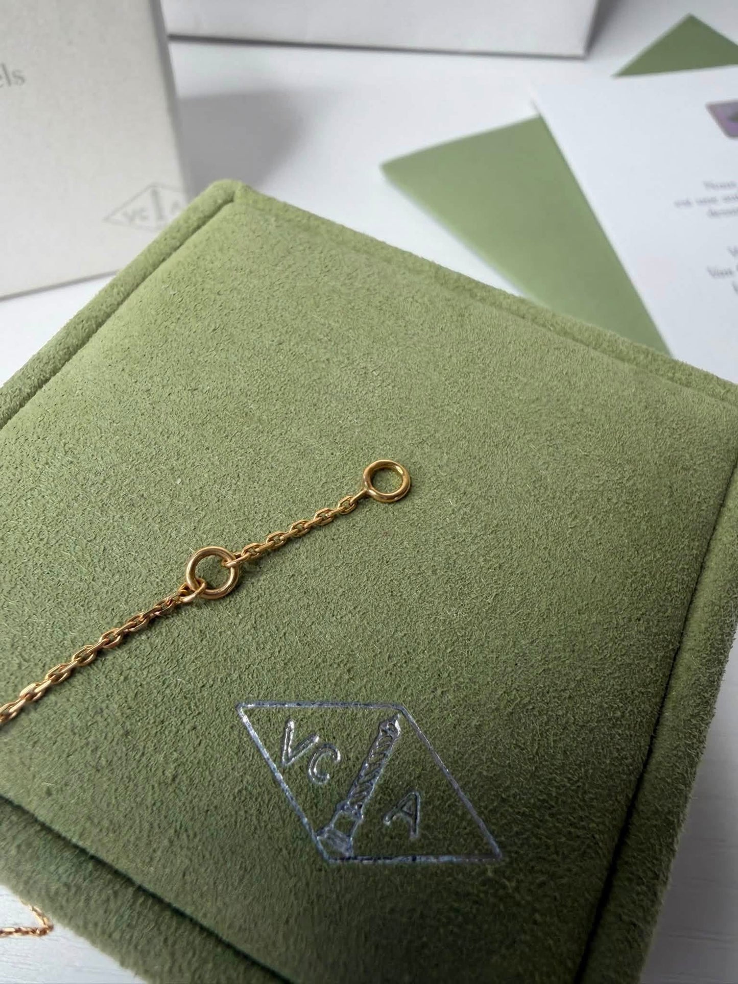 VCA 18k Privole Mini Bracelet