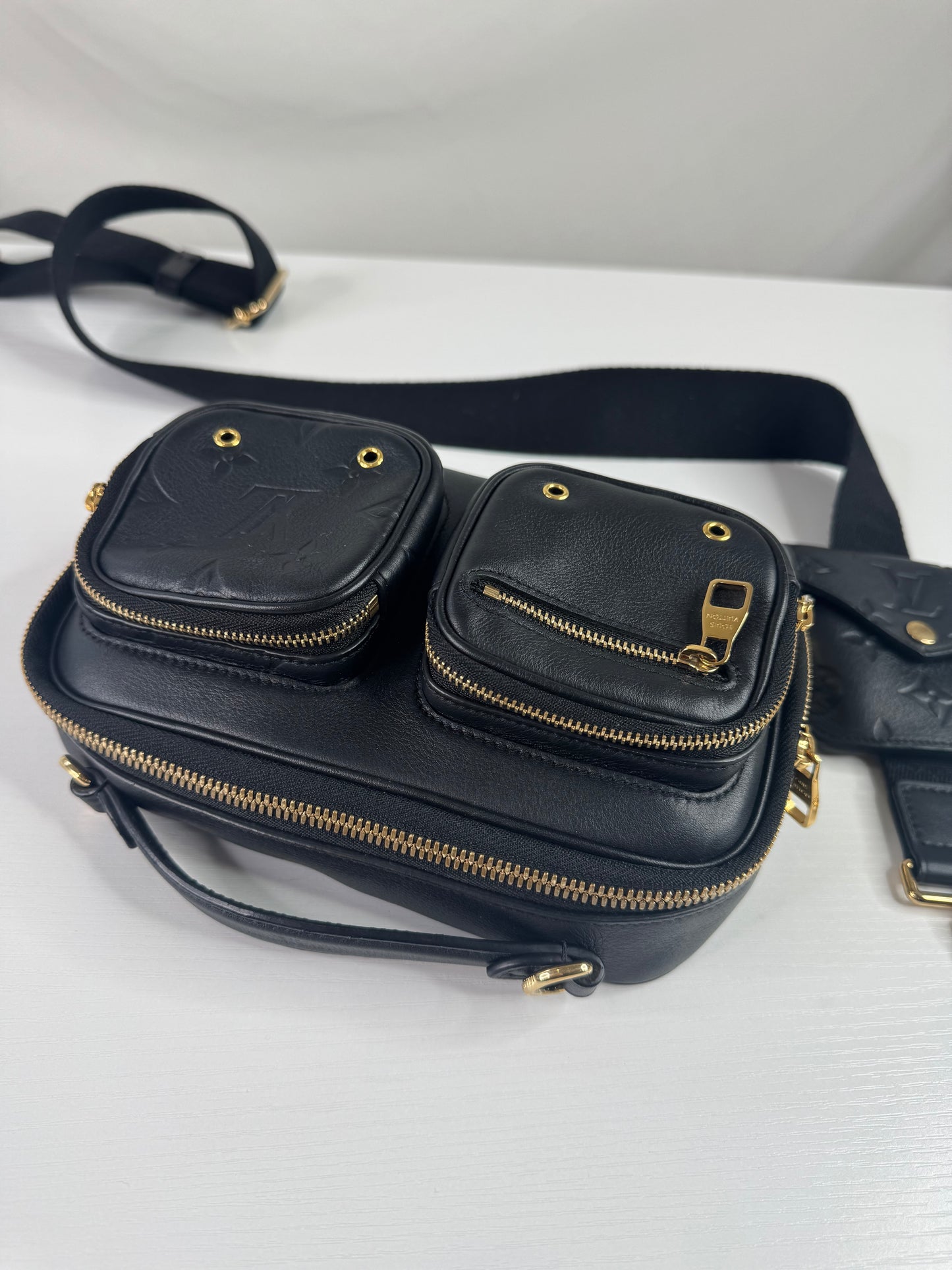 Lv Utility Black