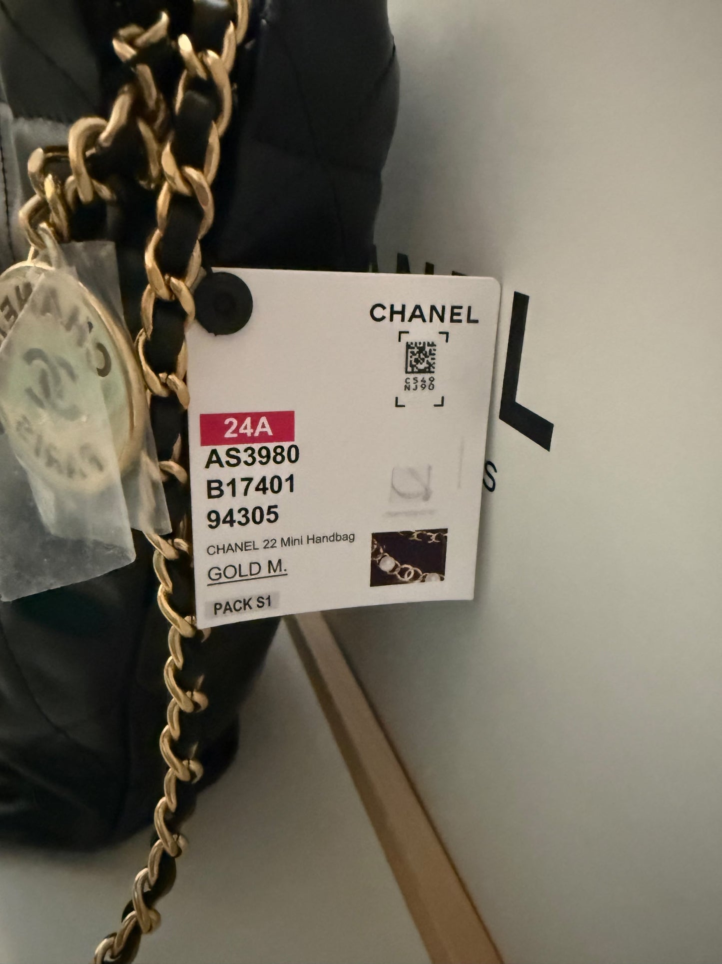 Chanel 22 Pearl Mini