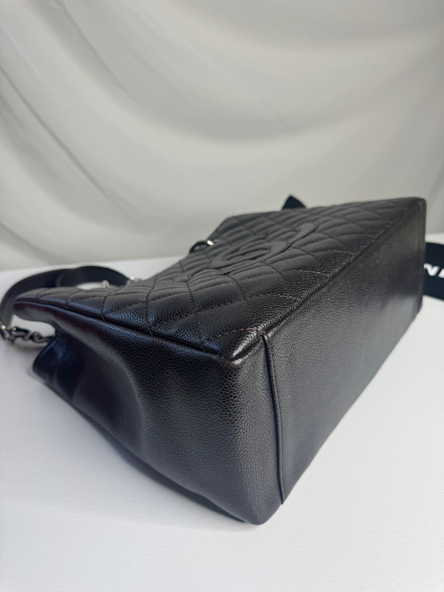 Chanel Caviar GST Chocolate