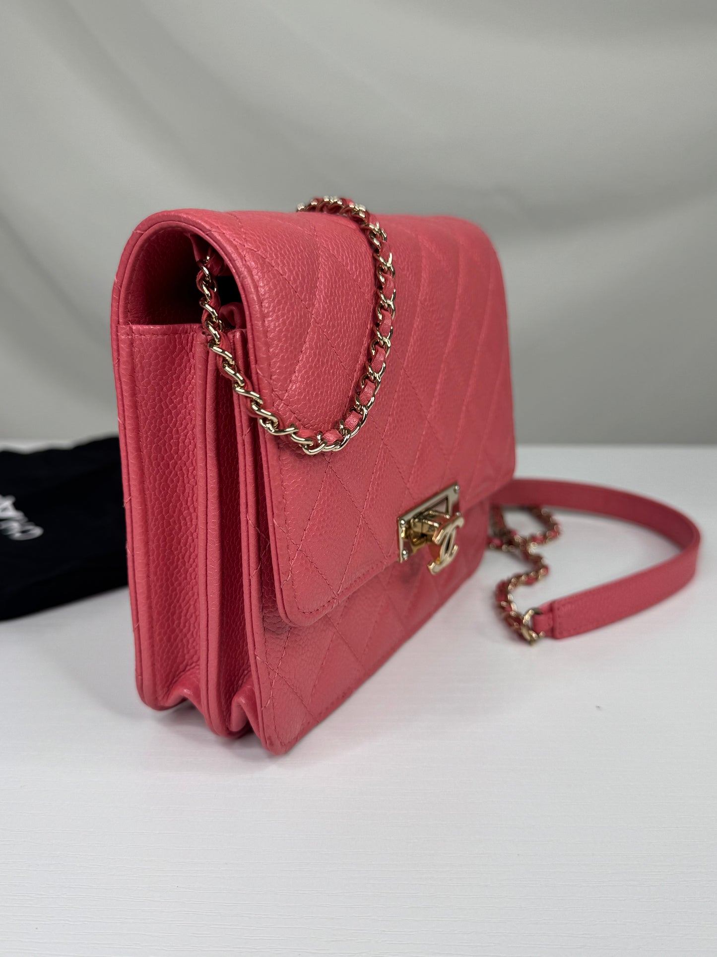 Chanel Caviar Golden Glass WOC GHW