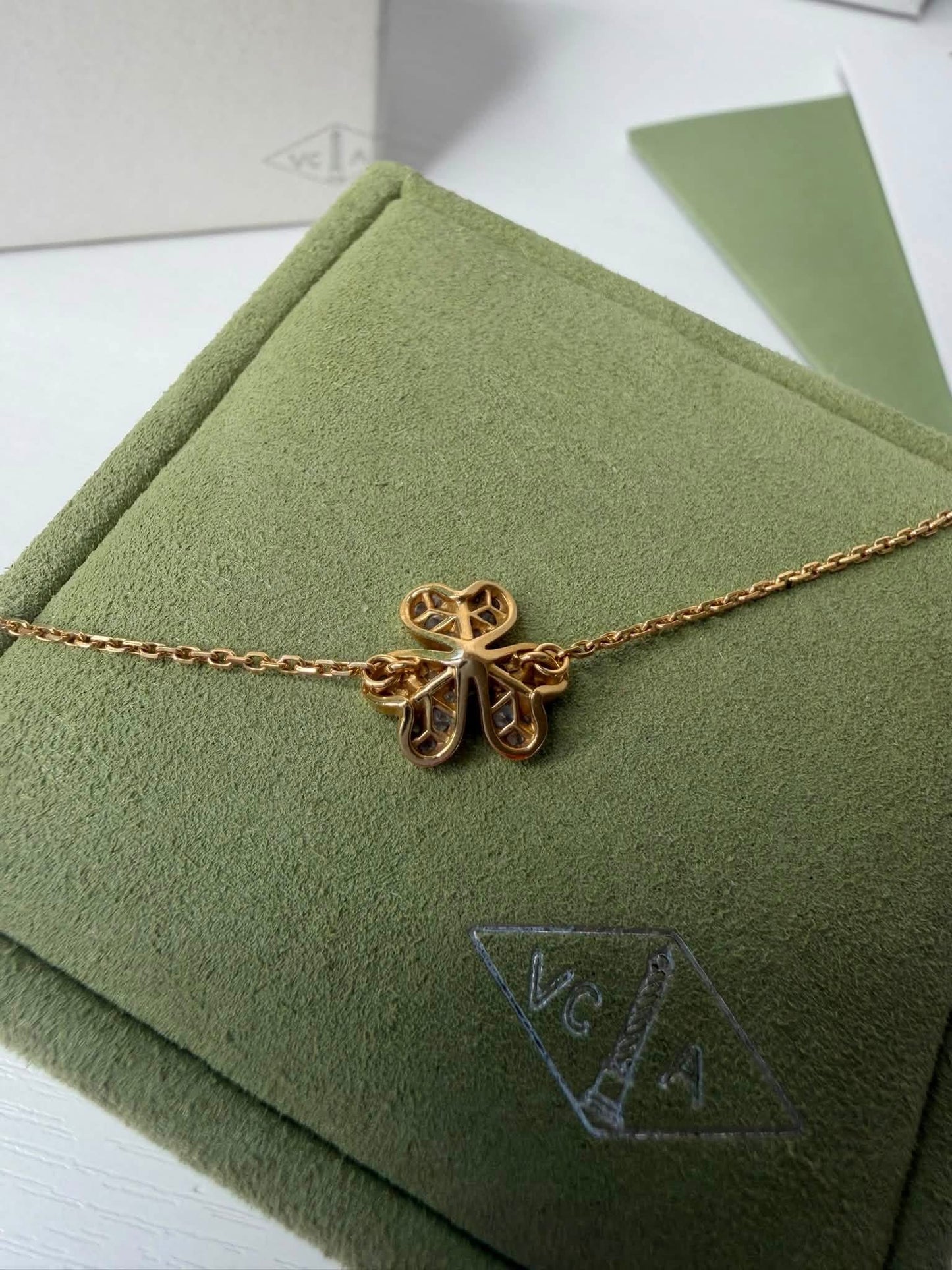 VCA 18k Privole Mini Bracelet