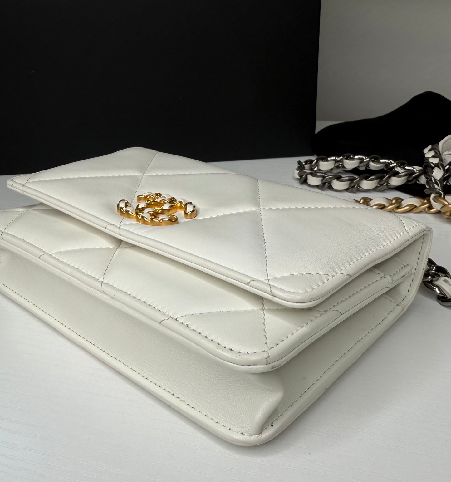 Chanel 19 WOC White