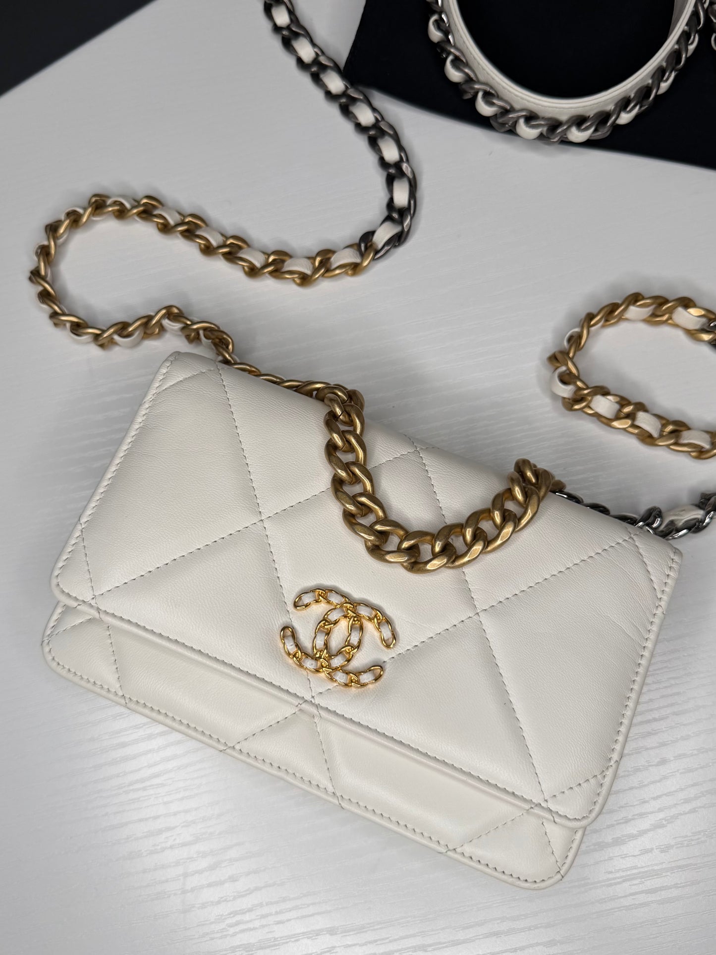 Chanel 19 WOC White