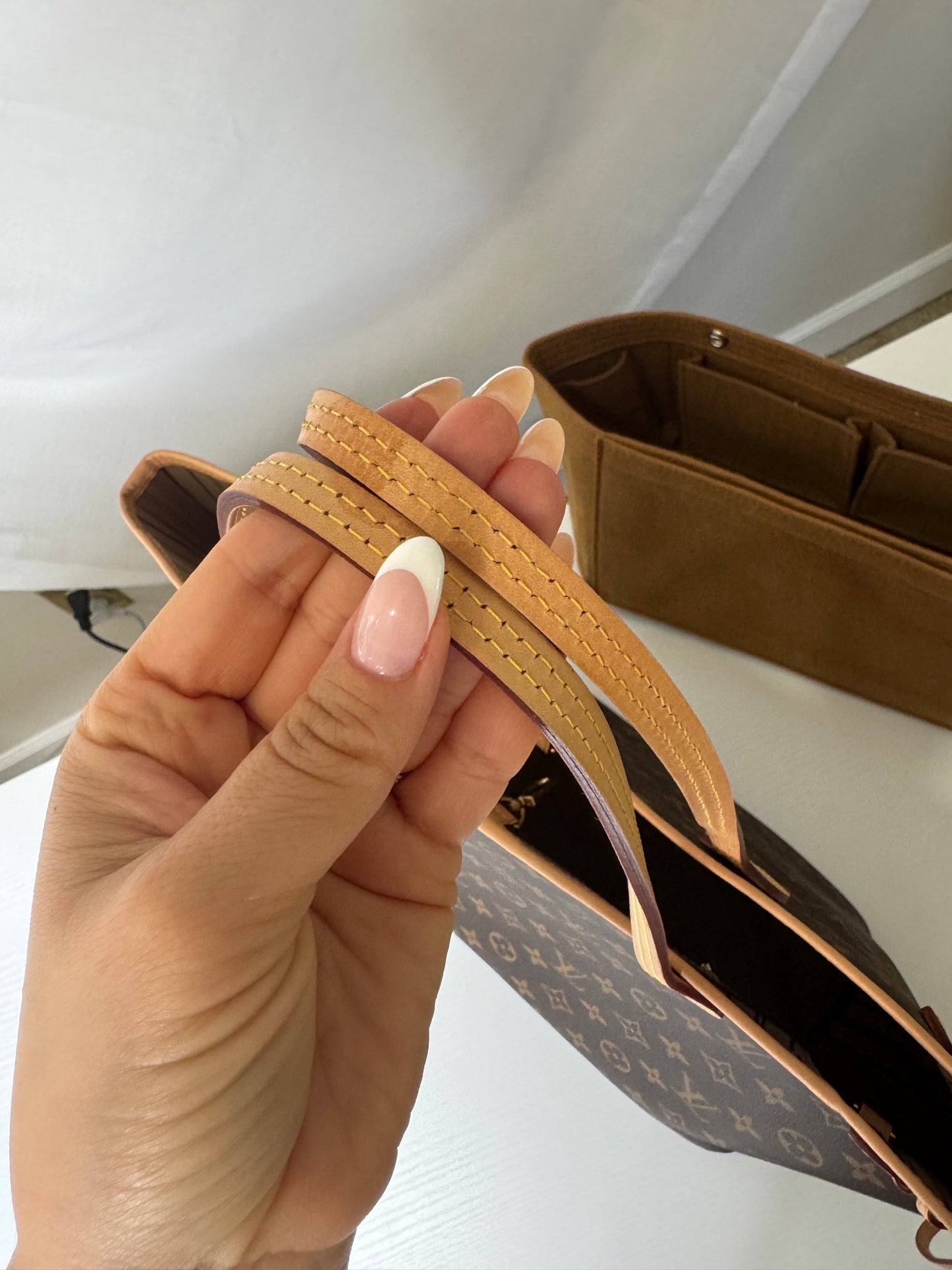 Neverfull MM Monogram Classic Beige