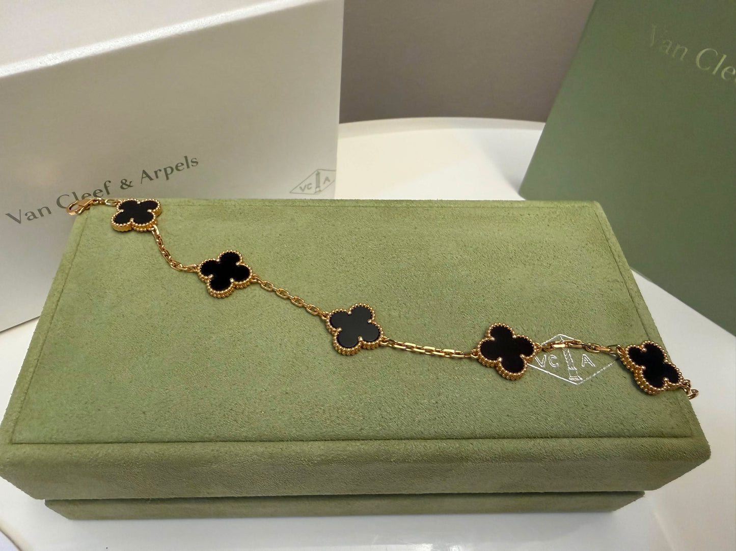 VCA Onyx 5 Motif Bracelet