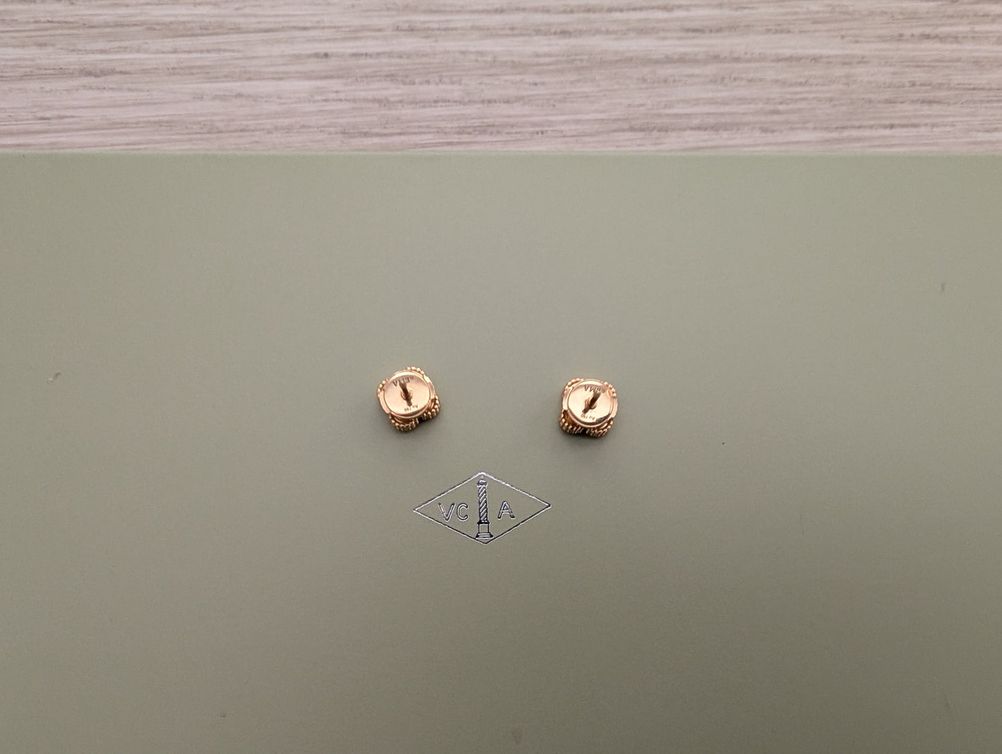VCA Sweet MOP Earrings