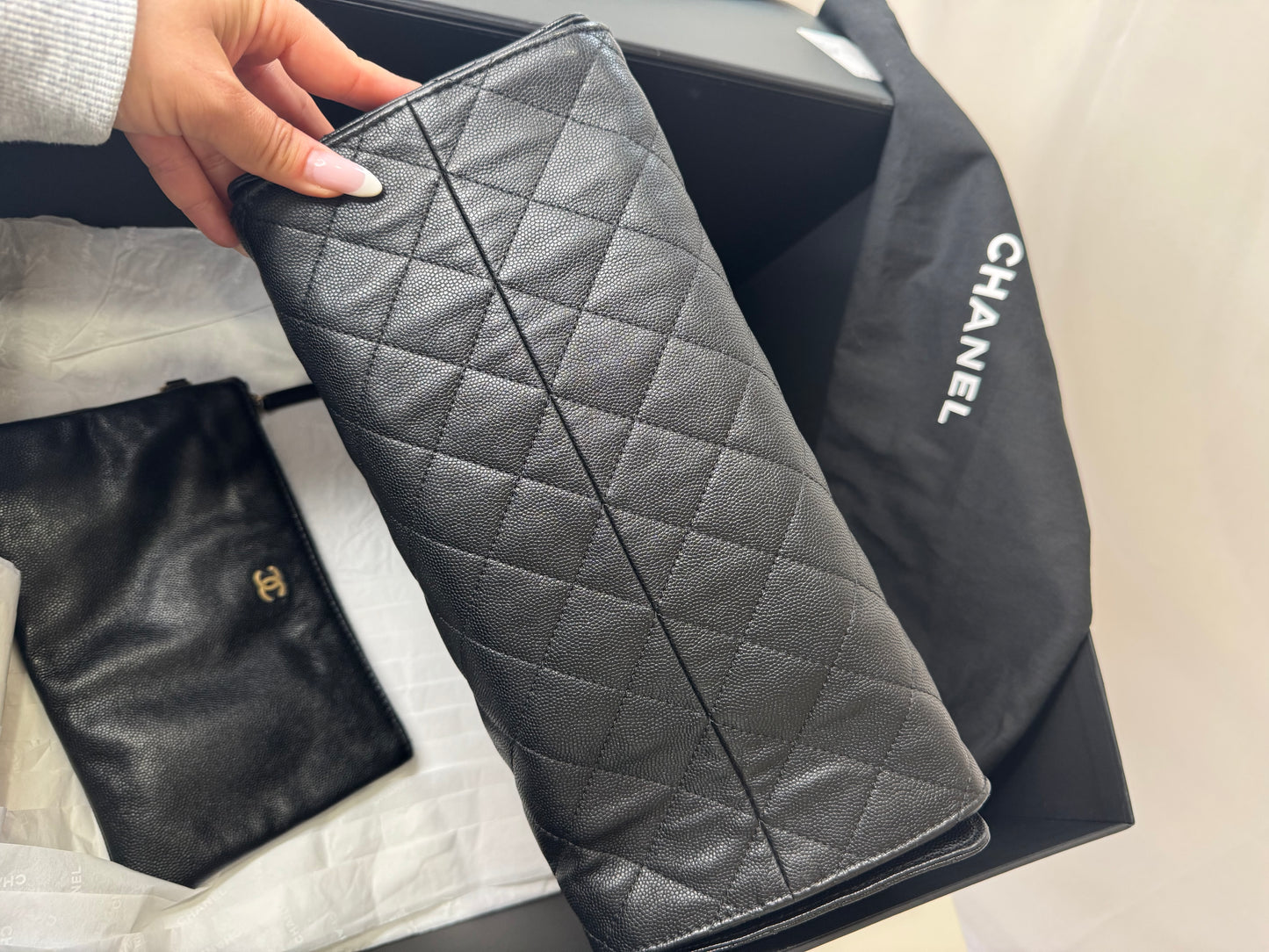Chanel 25 Medium Black GHW