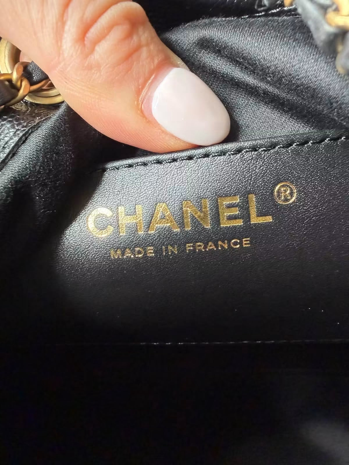Chanel Caviar 25 Small