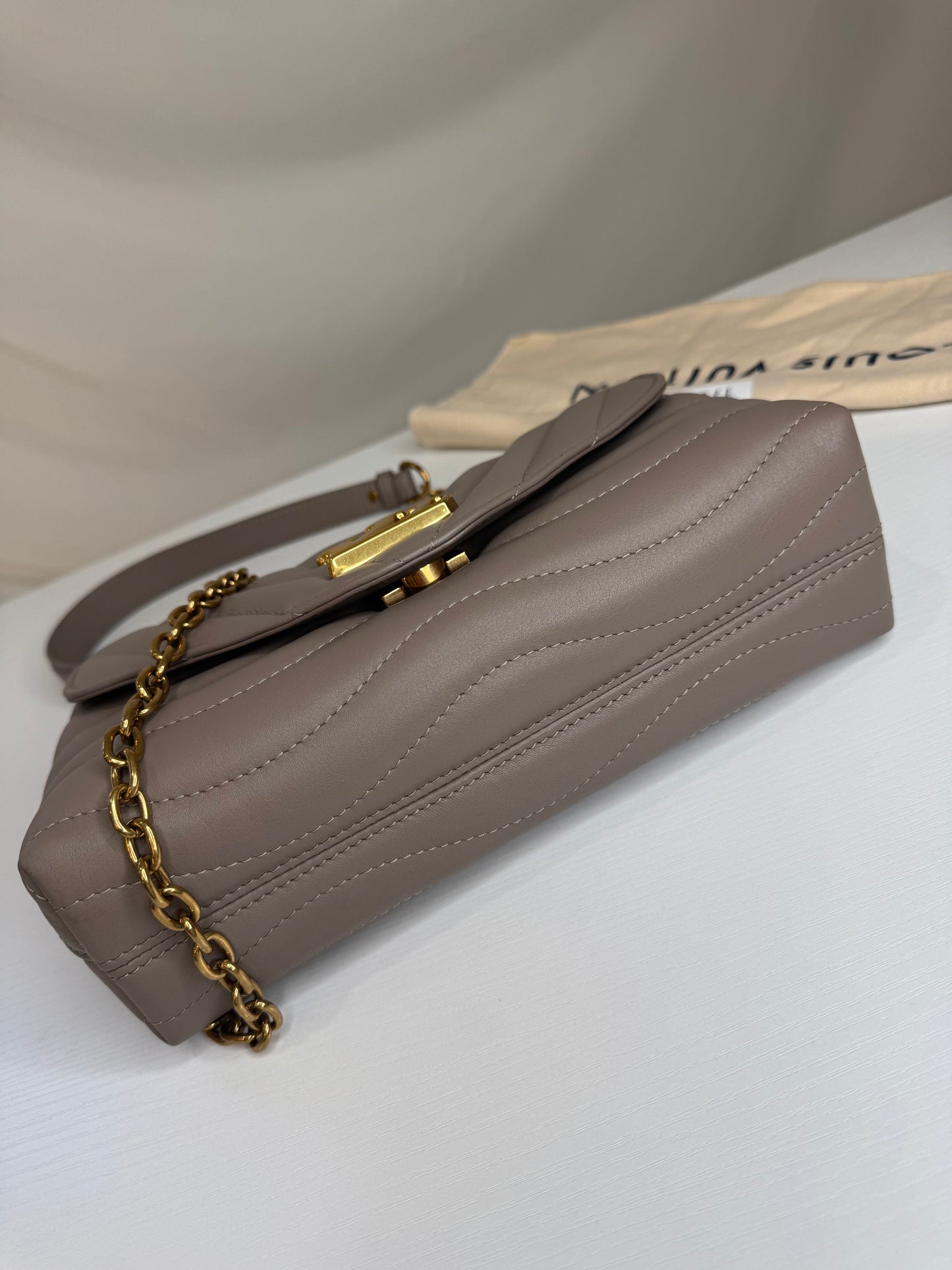 LV  New Wave Chain Bag Taupe